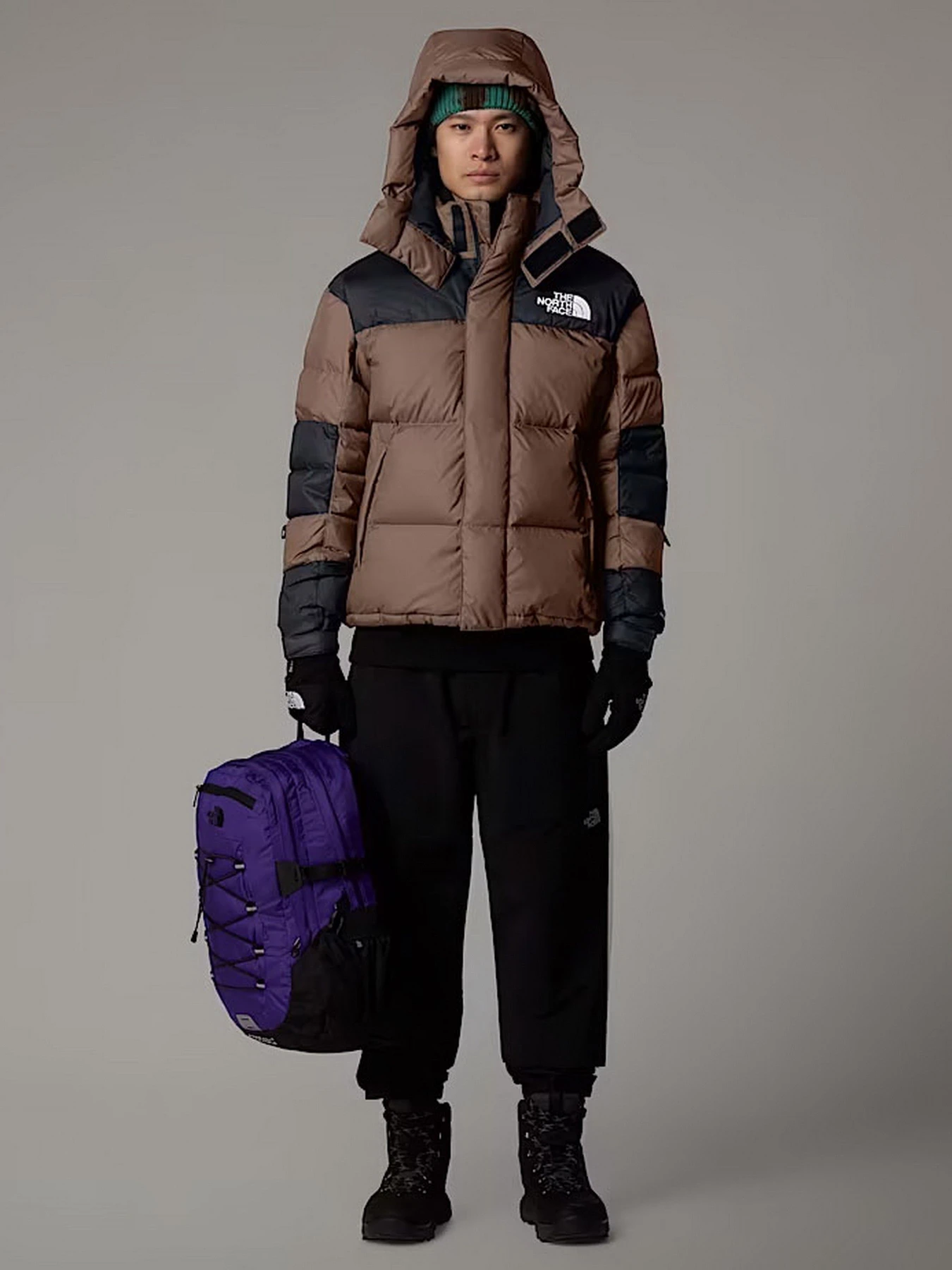 Куртки и дубленки The North Face модель NF0A832GDHL1 Куртки и дубленки The North Face модель NF0A832GDHL1 Фото