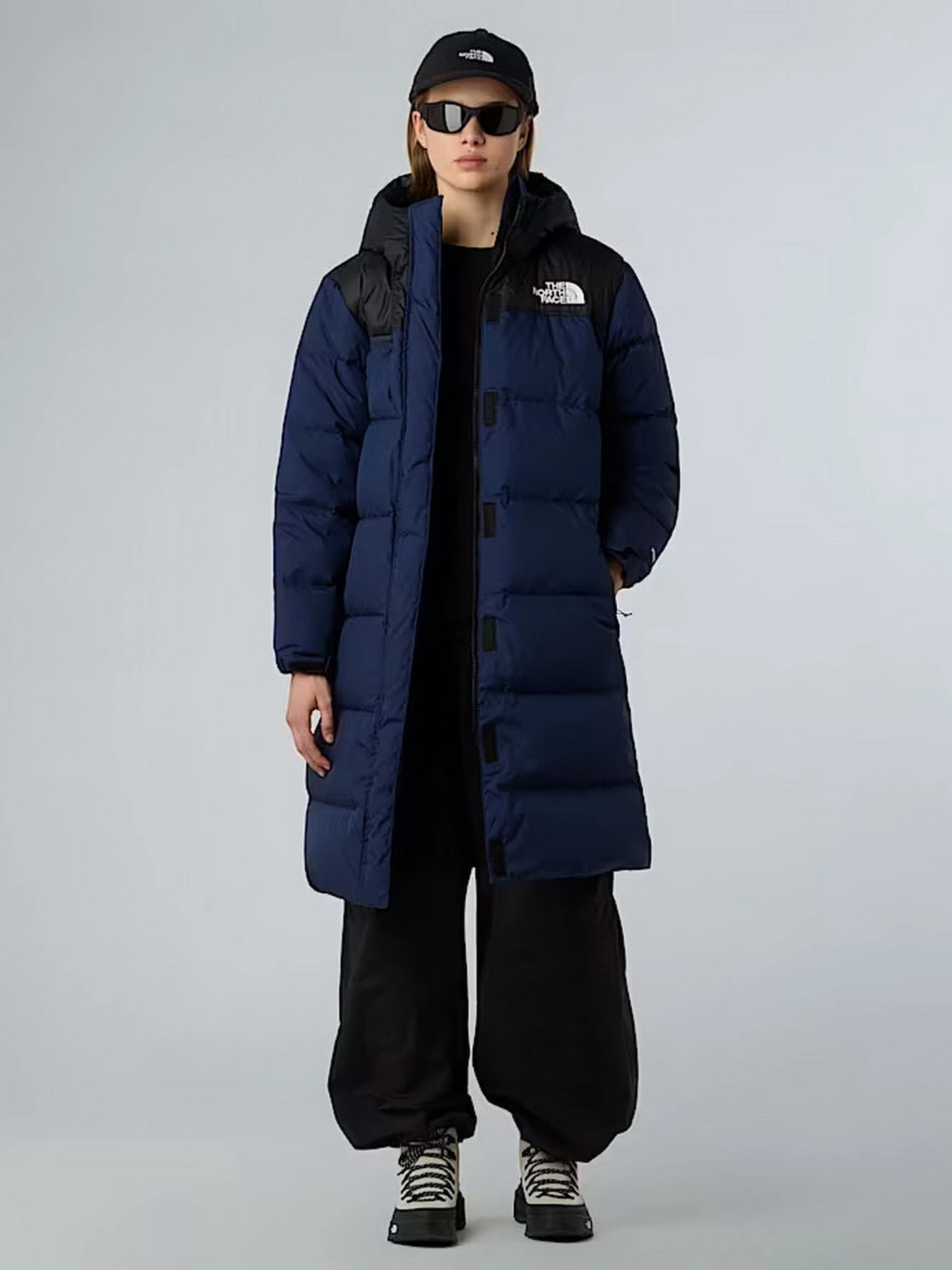Куртки и дубленки The North Face модель NF0A832K92A1 Куртки и дубленки The North Face модель NF0A832K92A1 Фото