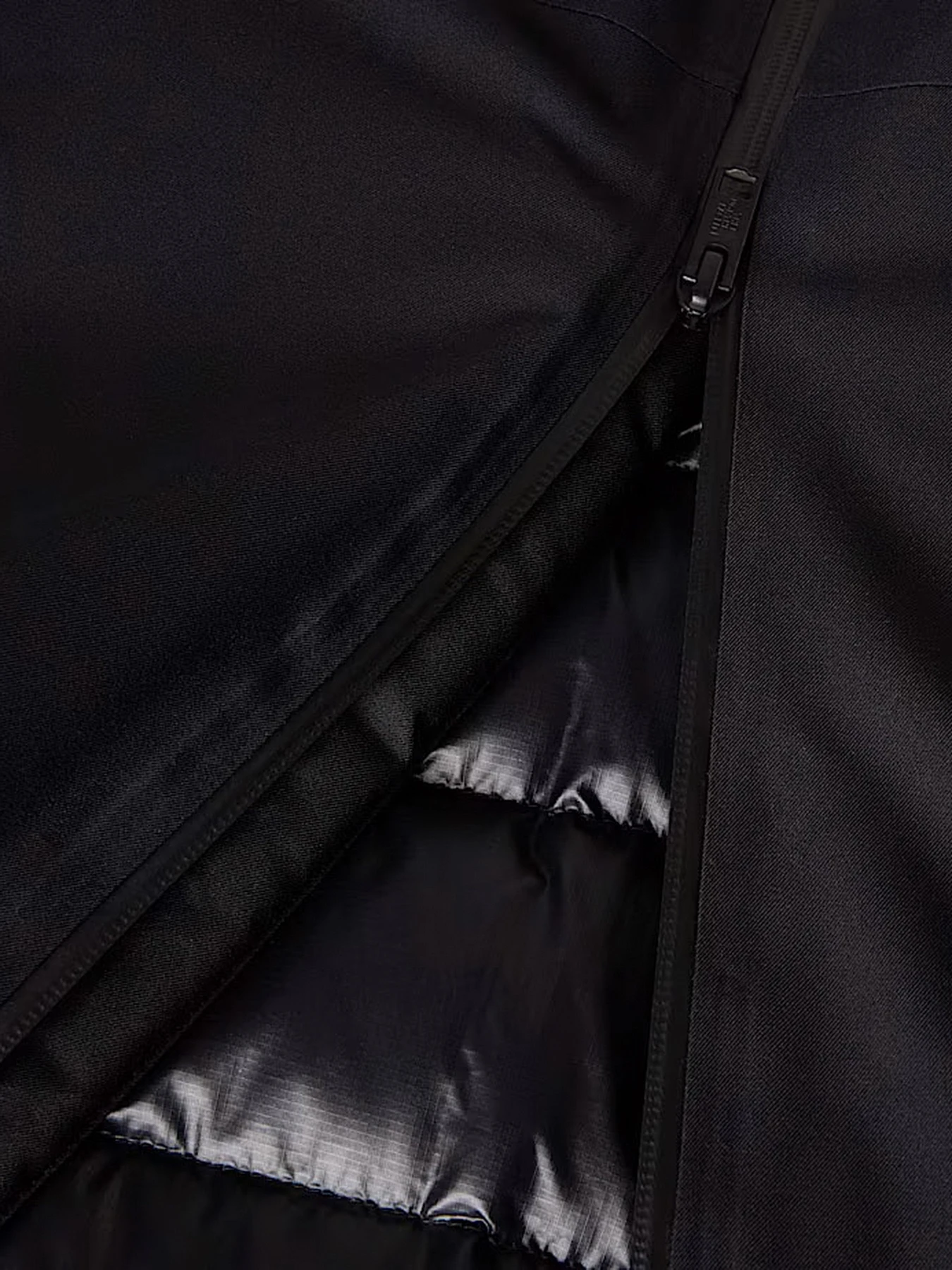 Куртки и дубленки The North Face модель NF0A8D2BJK31 Куртки и дубленки The North Face модель NF0A8D2BJK31 Фото