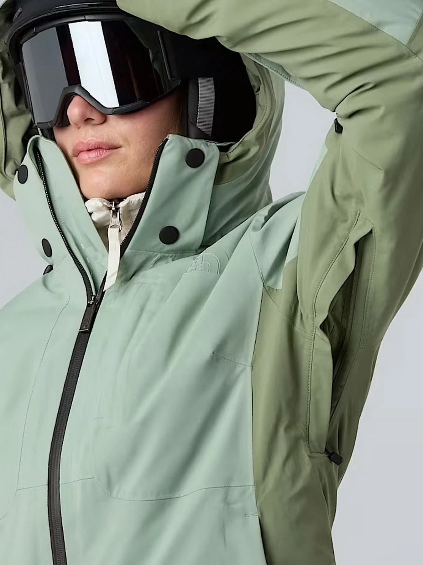 Куртки и дубленки The North Face модель NF0A8DDTBQ11 Куртки и дубленки The North Face модель NF0A8DDTBQ11 Фото