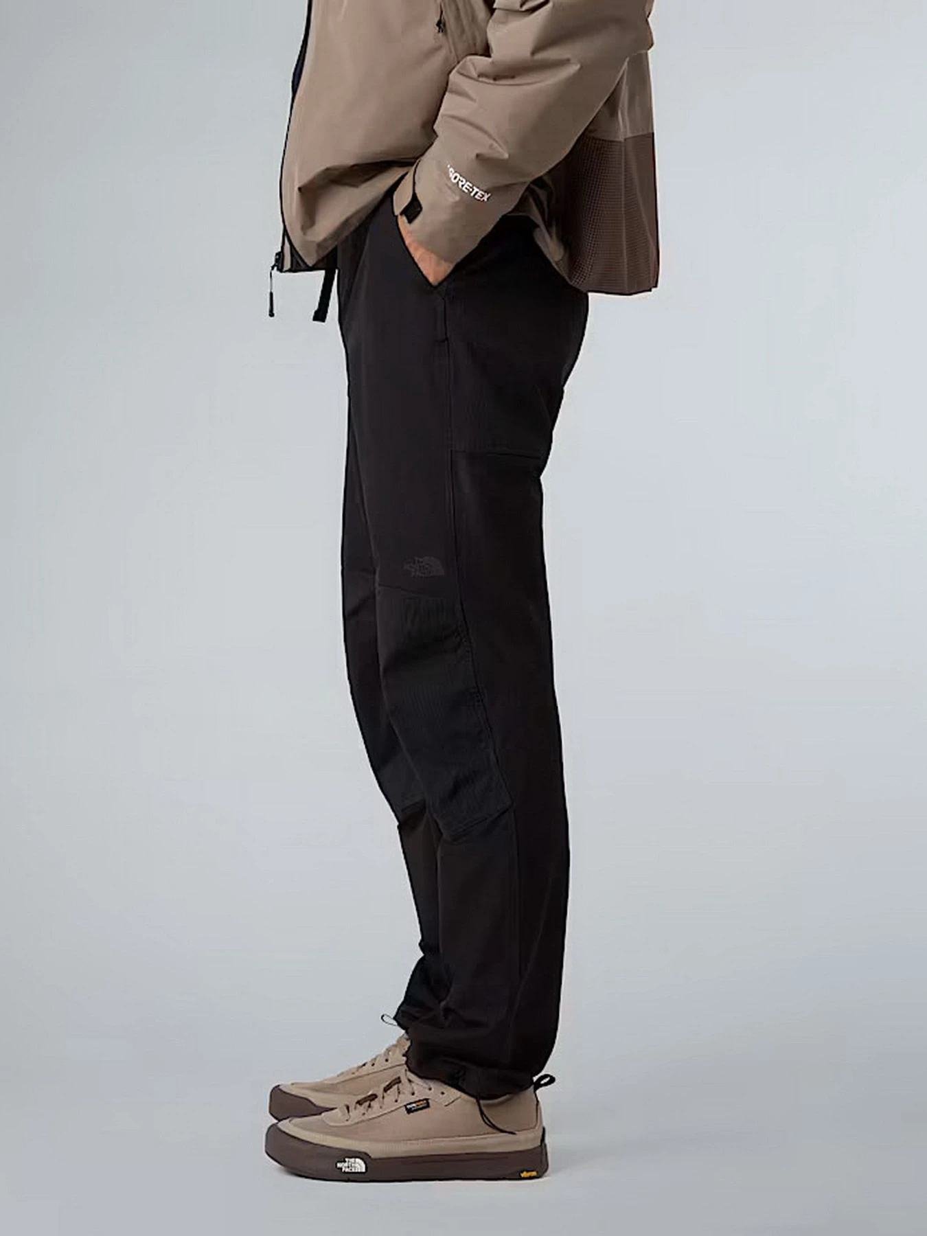 Штани The North Face Basin Pro модель NF0A8B50JK31 Фото