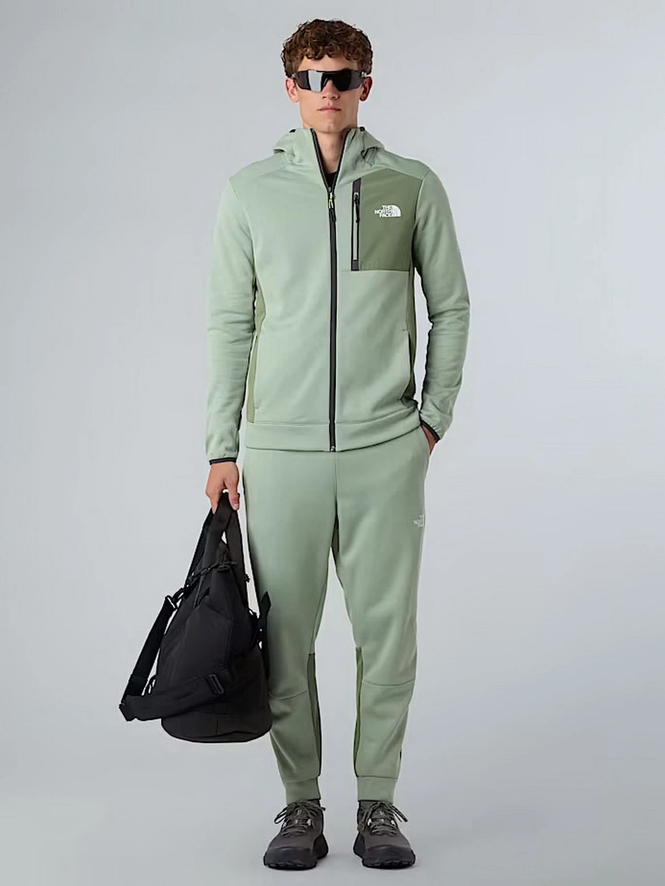 Худи и свитшоты The North Face Mountain Athletics модель NF0A8DY7D5M1 Худи и свитшоты The North Face Mountain Athletics модель NF0A8DY7D5M1 Фото