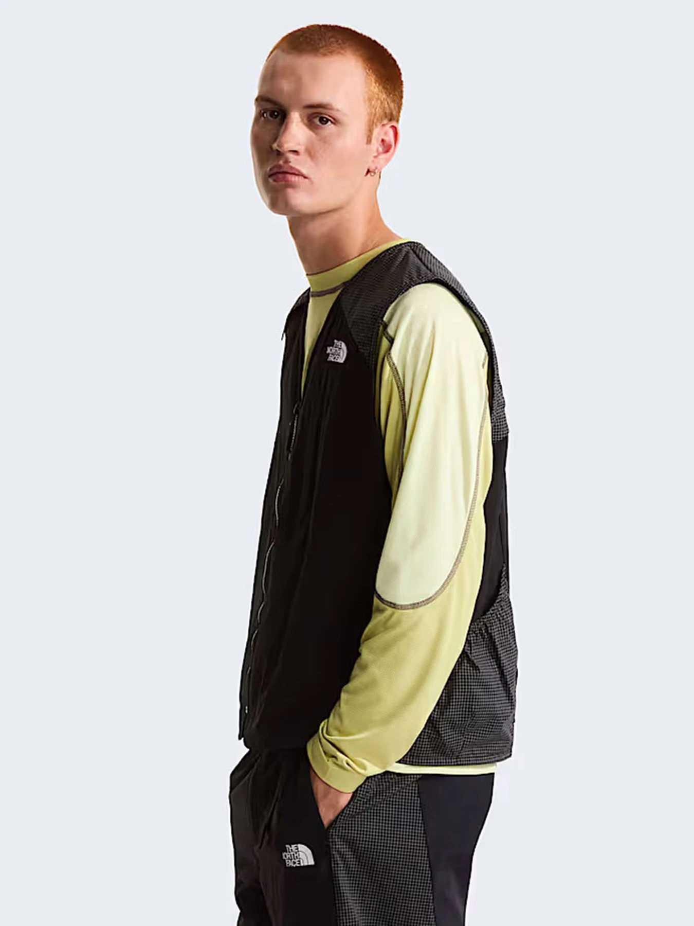 Свитры и кардиганы The North Face U NSE TECH VEST модель NF0A8G92JK31 Фото