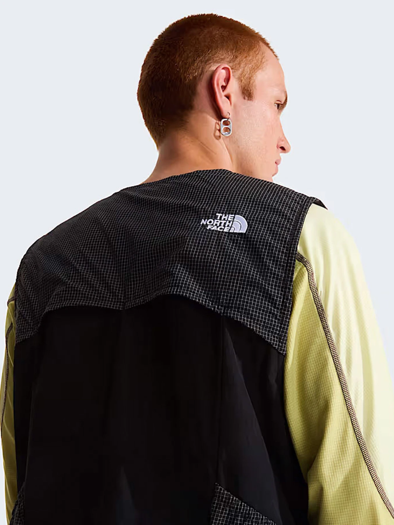 Свитры и кардиганы The North Face U NSE TECH VEST модель NF0A8G92JK31 Фото