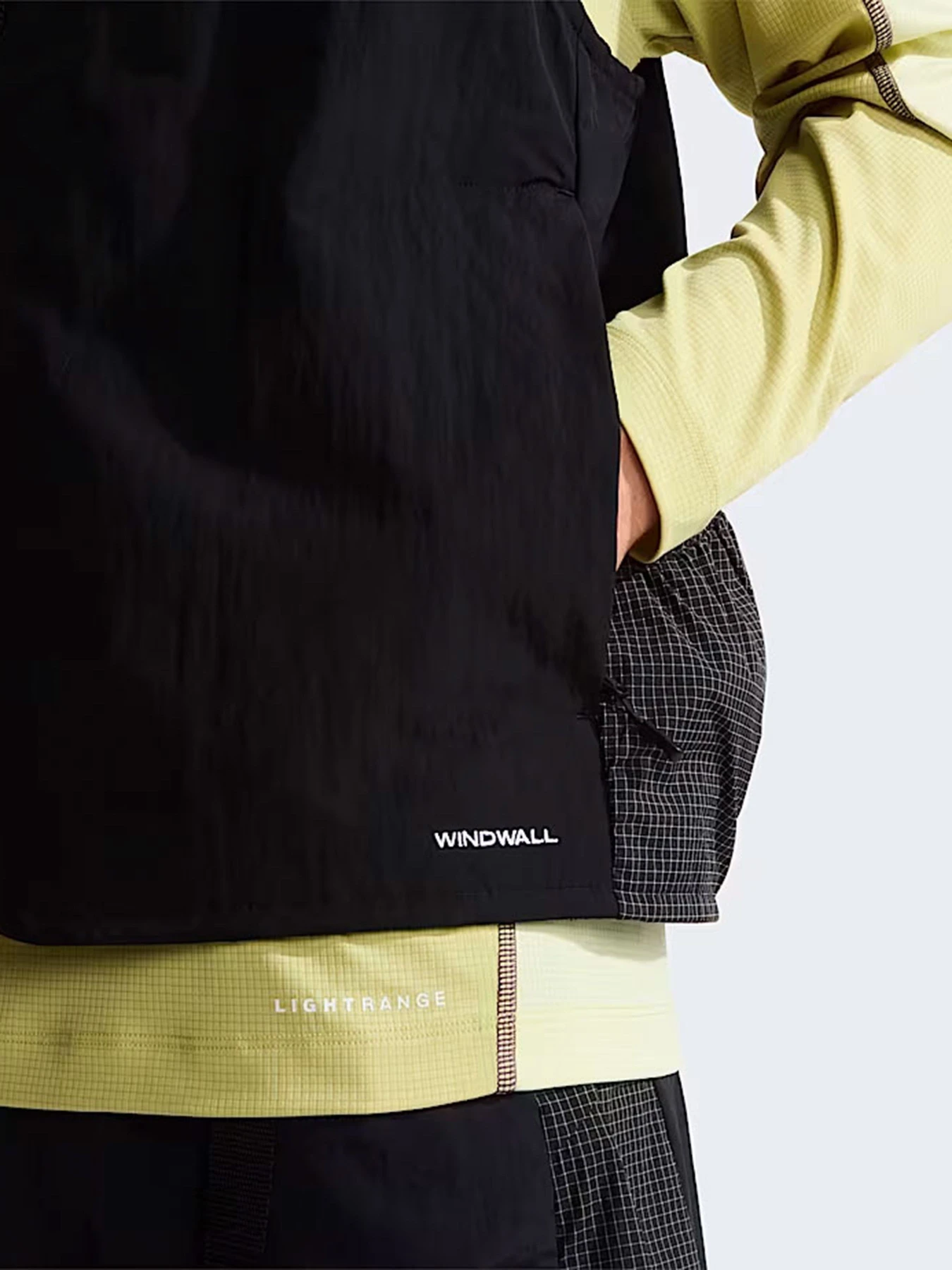 Свитры и кардиганы The North Face U NSE TECH VEST модель NF0A8G92JK31 Фото