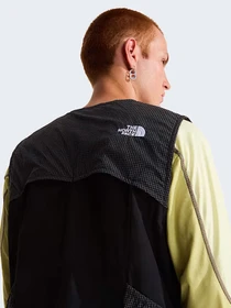 Свитры и кардиганы The North Face U NSE TECH VEST модель NF0A8G92JK31 Фото