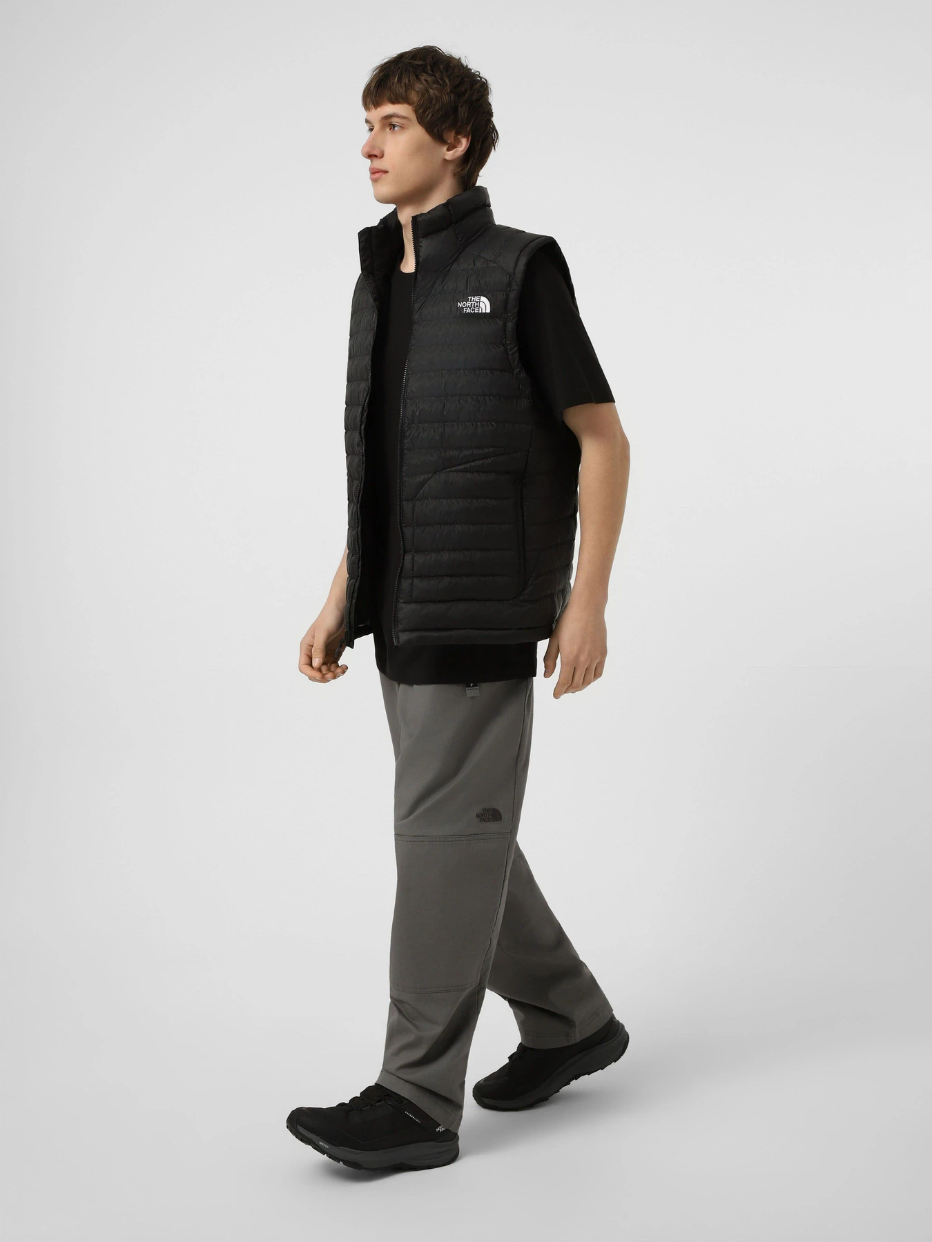 Куртки та дублянки The North Face M HUILA SYNTH VEST модель NF0A8DW4JK31 Куртки та дублянки The North Face M HUILA SYNTH VEST модель NF0A8DW4JK31 Фото