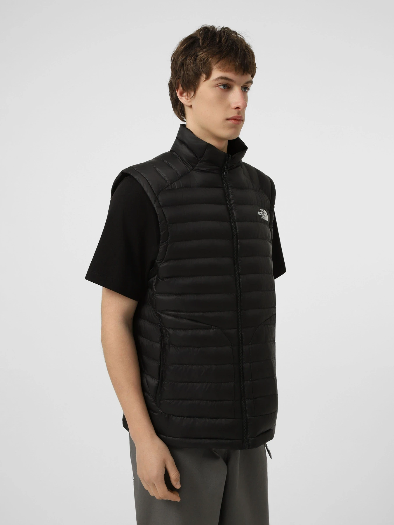 Куртки та дублянки The North Face M HUILA SYNTH VEST модель NF0A8DW4JK31 Куртки та дублянки The North Face M HUILA SYNTH VEST модель NF0A8DW4JK31 Фото