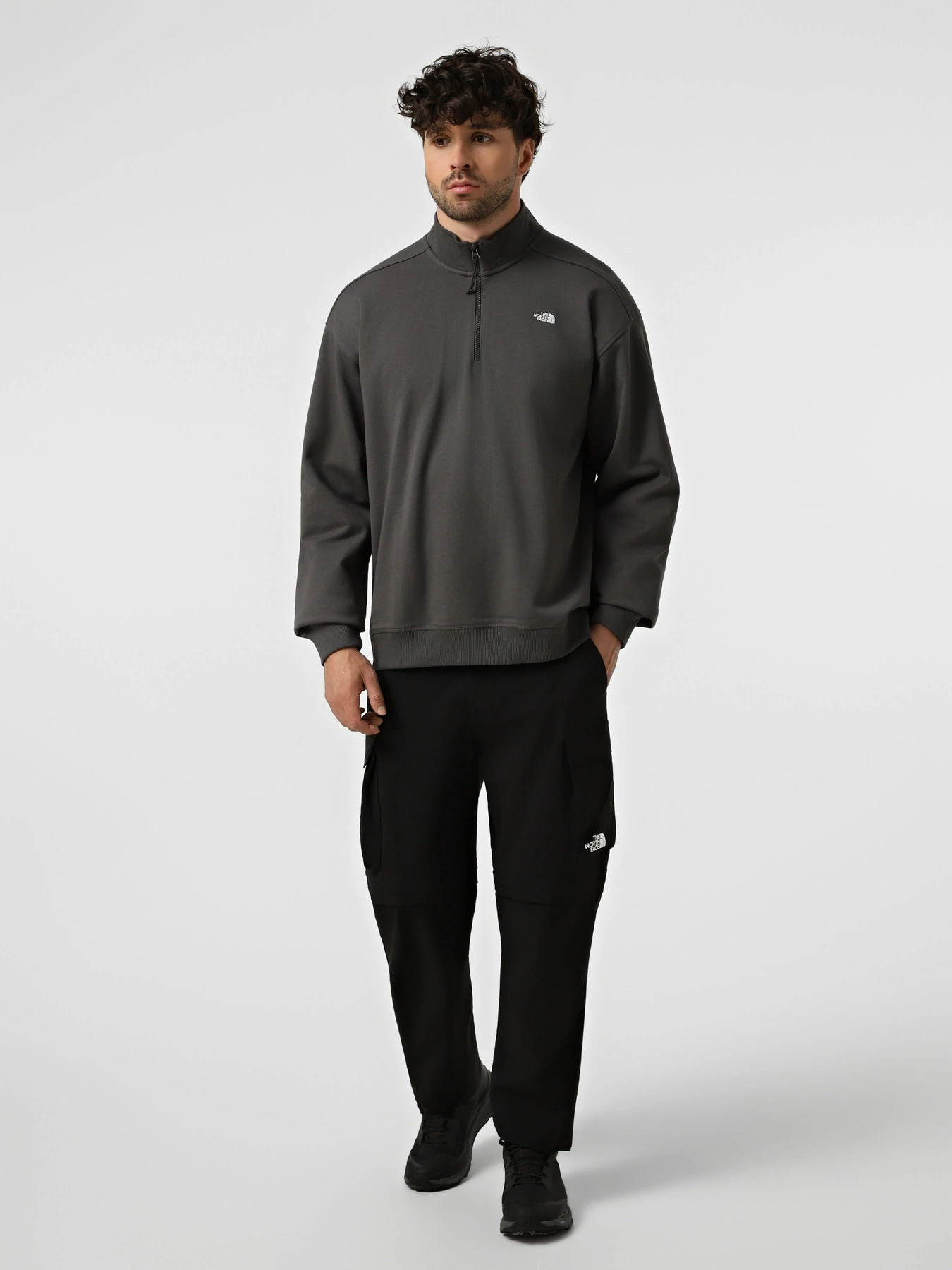 Худи и свитшоты The North Face U ESSENTIAL LIGHT RELAXED 1/4 модель NF0A8GQFRHI1 Худи и свитшоты The North Face U ESSENTIAL LIGHT RELAXED 1/4 модель NF0A8GQFRHI1 Фото