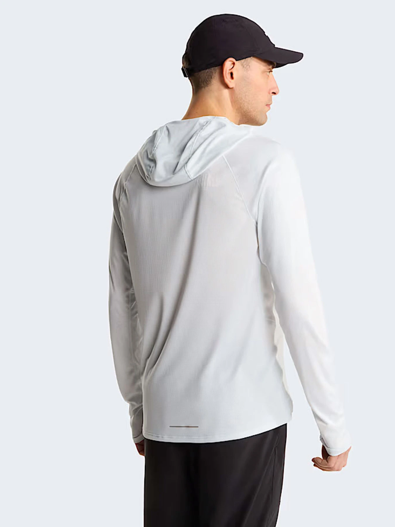 Худи и свитшоты The North Face M SUNRISER HOODIE модель NF0A8BN8FNN1 Худи и свитшоты The North Face M SUNRISER HOODIE модель NF0A8BN8FNN1 Фото