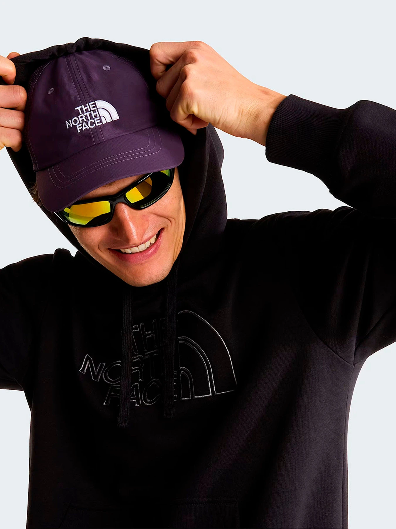 Худи и свитшоты The North Face M DREW PEAK LIGHT REGULAR HOOD модель NF0A8C1BW9O1 Худи и свитшоты The North Face M DREW PEAK LIGHT REGULAR HOOD модель NF0A8C1BW9O1 Фото