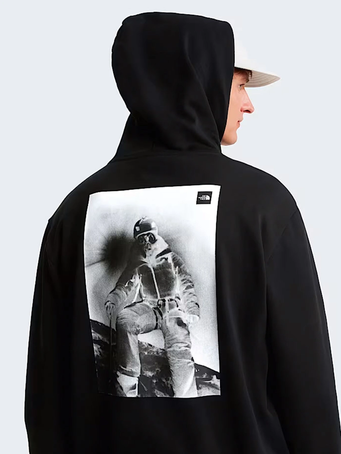 Худи и свитшоты The North Face U EXPEDITION PHOTO RELAXED HOO модель NF0A8G9NJK31 Фото