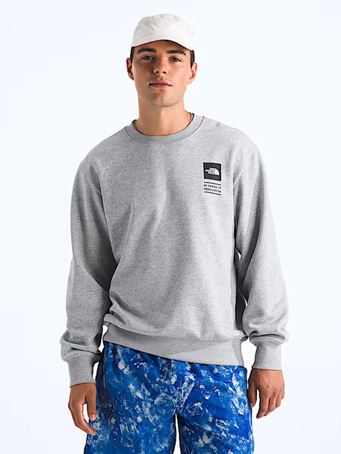 Худи и свитшоты The North Face U TNF CELEBRATION RELAXED CREW модель NF0A8GATDYX1 Худи и свитшоты The North Face U TNF CELEBRATION RELAXED CREW модель NF0A8GATDYX1 Фото