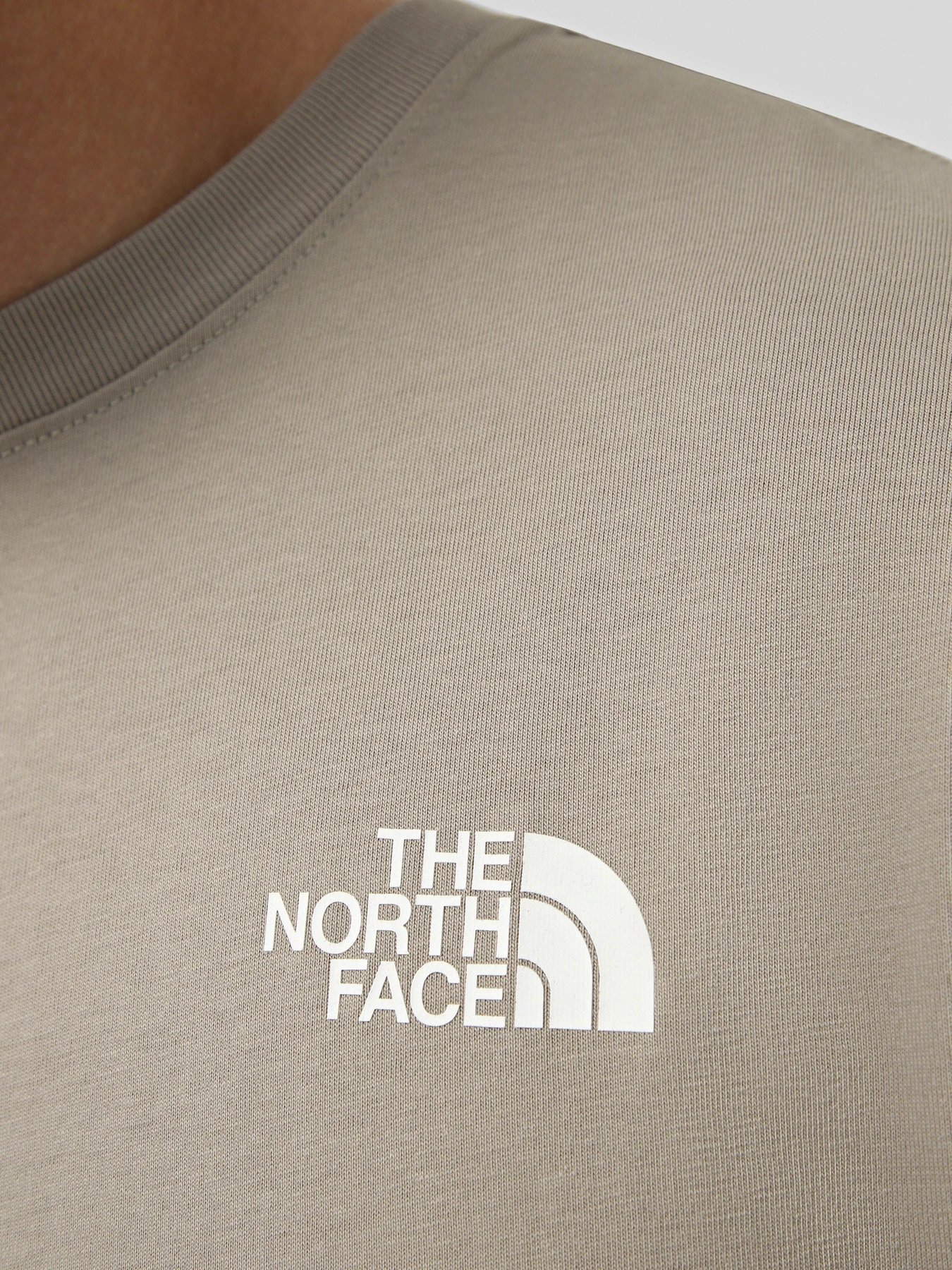Футболки і поло The North Face M EVOLUTION BOX NSE REGULAR SH модель NF0A8B6K2MB1 Футболки і поло The North Face M EVOLUTION BOX NSE REGULAR SH модель NF0A8B6K2MB1 Фото