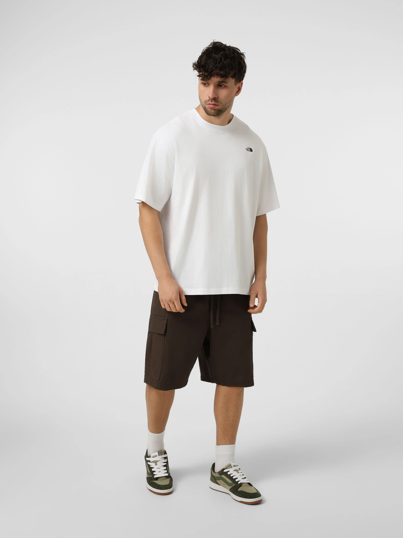 Футболки і поло The North Face M TNF ESSENTIAL SIMPLE DOME OS модель NF0A8EVWFN41 Футболки і поло The North Face M TNF ESSENTIAL SIMPLE DOME OS модель NF0A8EVWFN41 Фото