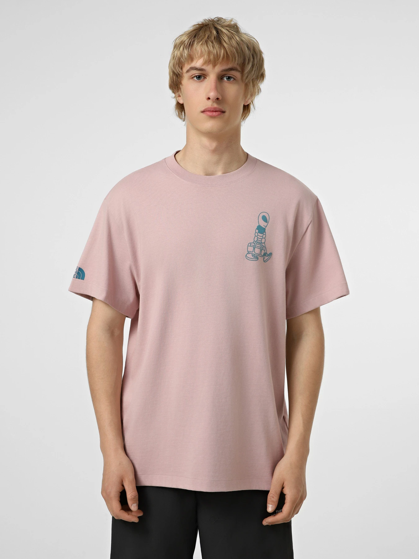 Футболки і поло The North Face M ALIEN RELAXED SHORT SLEEVE модель NF0A8G9G0SO1 Футболки і поло The North Face M ALIEN RELAXED SHORT SLEEVE модель NF0A8G9G0SO1 Фото