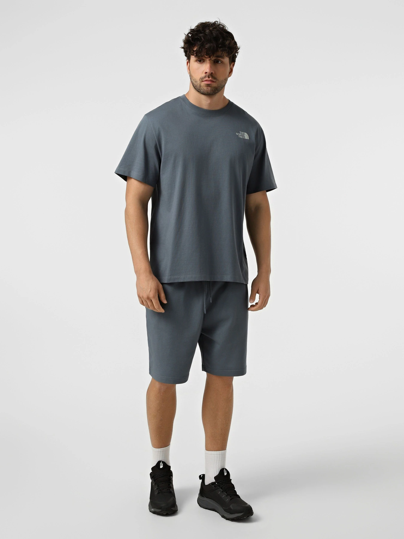Футболки и поло The North Face M RETRO EARTH RELAXED SHORT SL модель NF0A8G9P0U31 Футболки и поло The North Face M RETRO EARTH RELAXED SHORT SL модель NF0A8G9P0U31 Фото