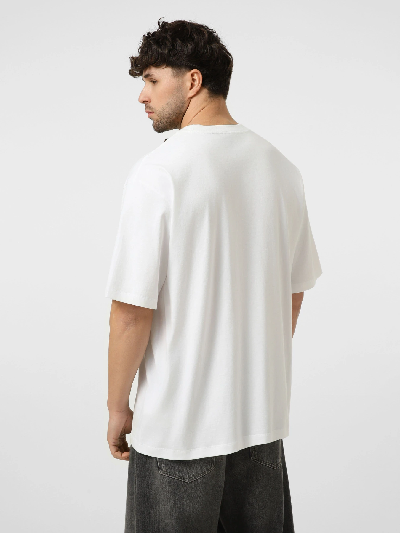 Футболки і поло The North Face M LIQUID LOGO OVERSIZE SHORT S модель NF0A8G9UFN41 Футболки і поло The North Face M LIQUID LOGO OVERSIZE SHORT S модель NF0A8G9UFN41 Фото
