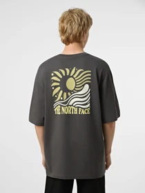 Футболки і поло The North Face M SUN OVERSIZE SHORT SLEEVE TE модель NF0A8GA0RHI1 Фото