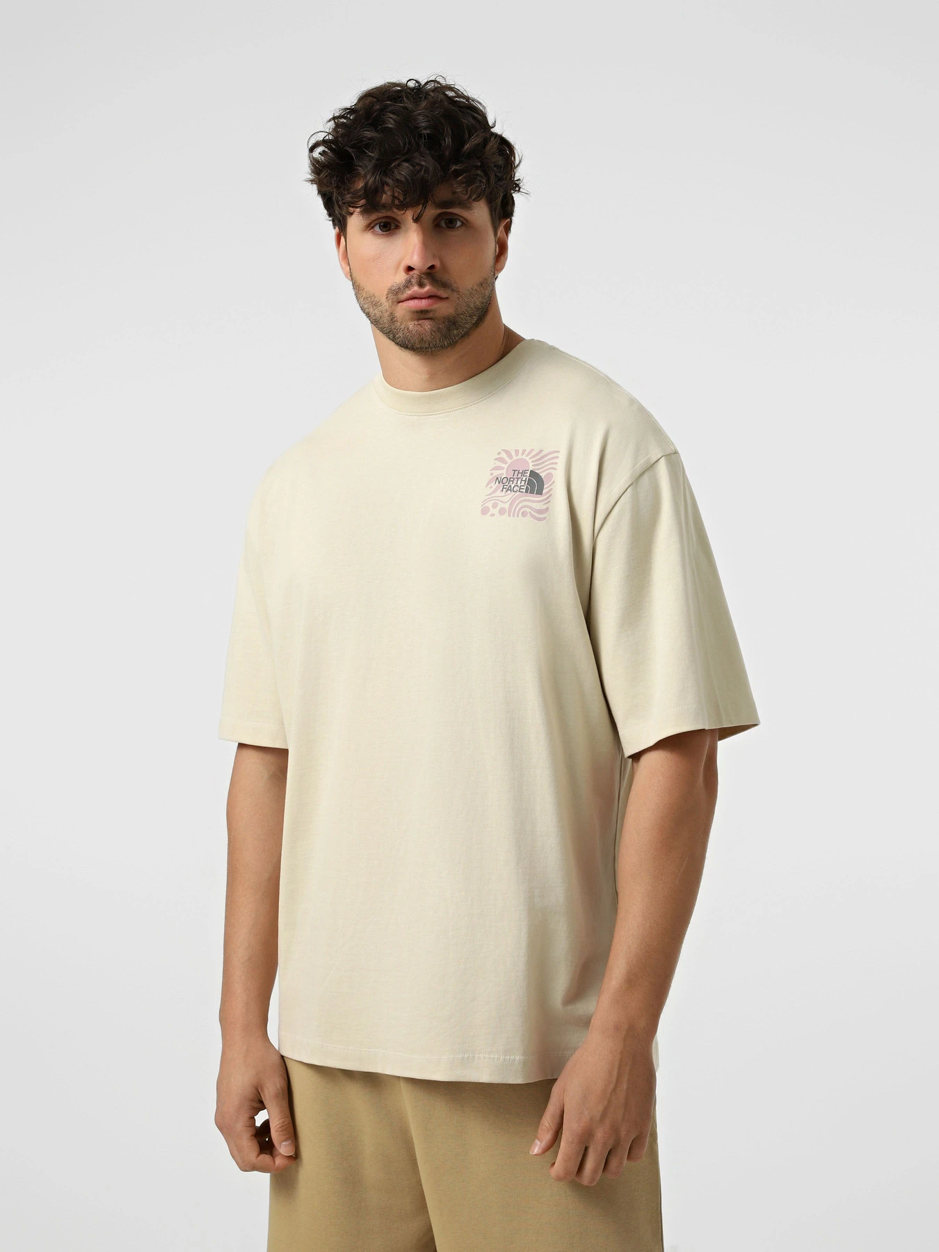 Футболки і поло The North Face M SUN OVERSIZE SHORT SLEEVE TE модель NF0A8GA0DOM1 Фото