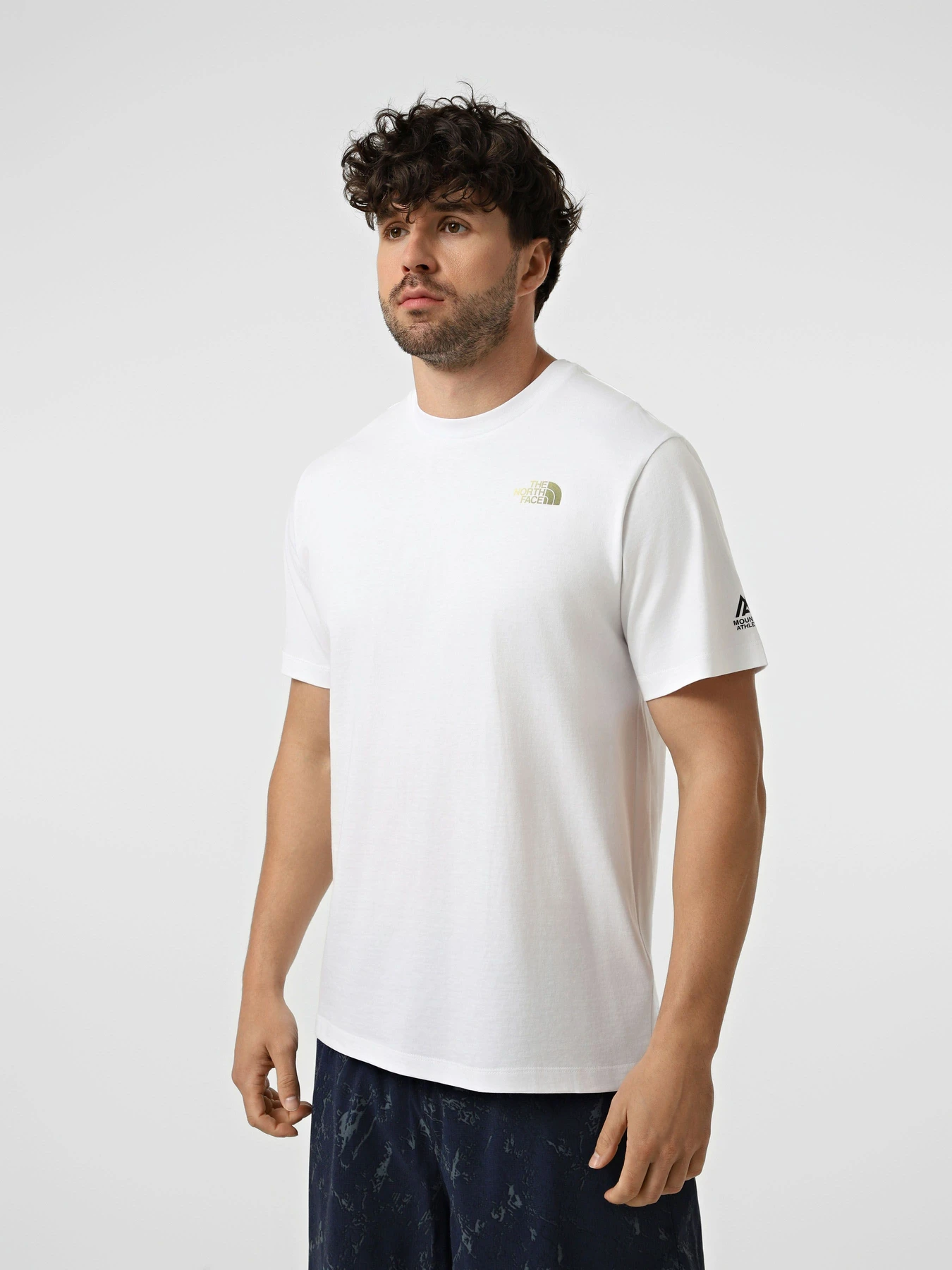 Футболки і поло The North Face M MA GRAPHIC REGULAR SHORT SLE модель NF0A8GA4FN41 Футболки і поло The North Face M MA GRAPHIC REGULAR SHORT SLE модель NF0A8GA4FN41 Фото