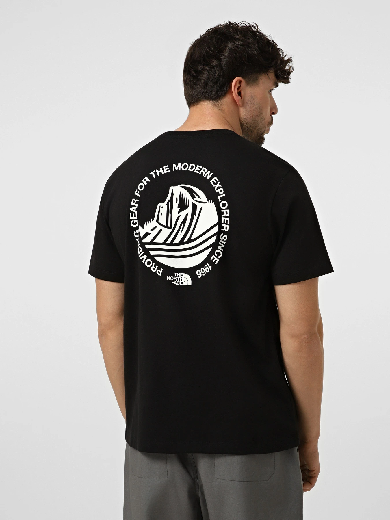 Футболки и поло The North Face M MONTE REGULAR SHORT SLEEVE T модель NF0A8GA7JK31 Футболки и поло The North Face M MONTE REGULAR SHORT SLEEVE T модель NF0A8GA7JK31 Фото