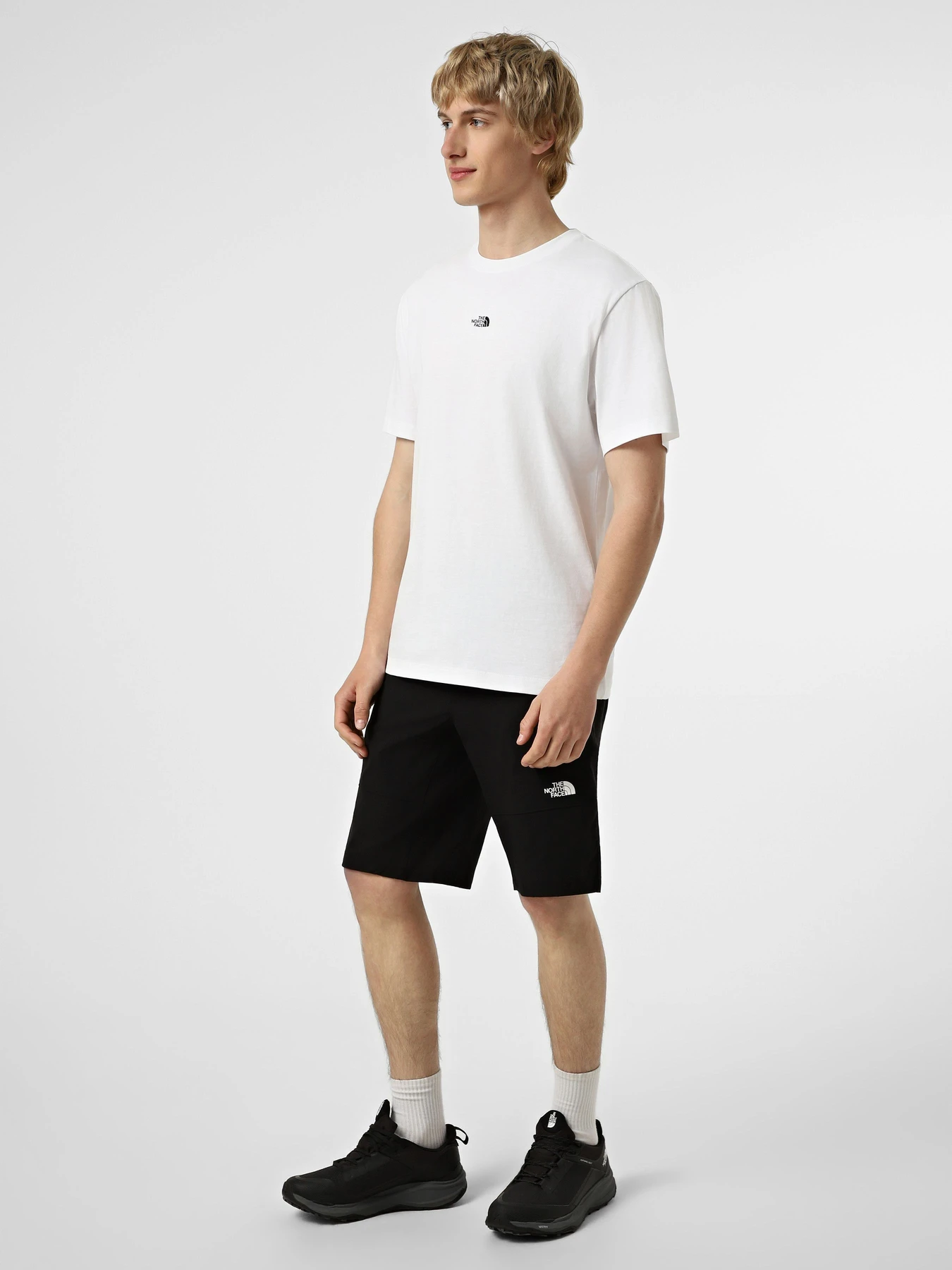 Футболки і поло The North Face M ESSENTIAL CENTER LOGO RELAXE модель NF0A8GQEFN41 Футболки і поло The North Face M ESSENTIAL CENTER LOGO RELAXE модель NF0A8GQEFN41 Фото