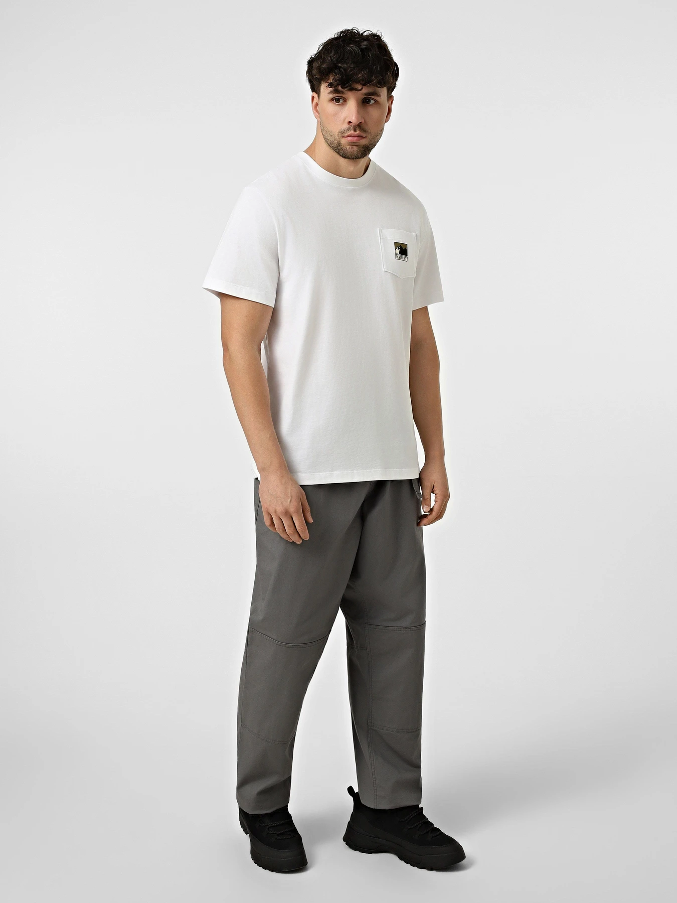 Футболки і поло The North Face M MOUNTAIN LOGO RELAXED SHORT модель NF0A8GUUFN41 Футболки і поло The North Face M MOUNTAIN LOGO RELAXED SHORT модель NF0A8GUUFN41 Фото