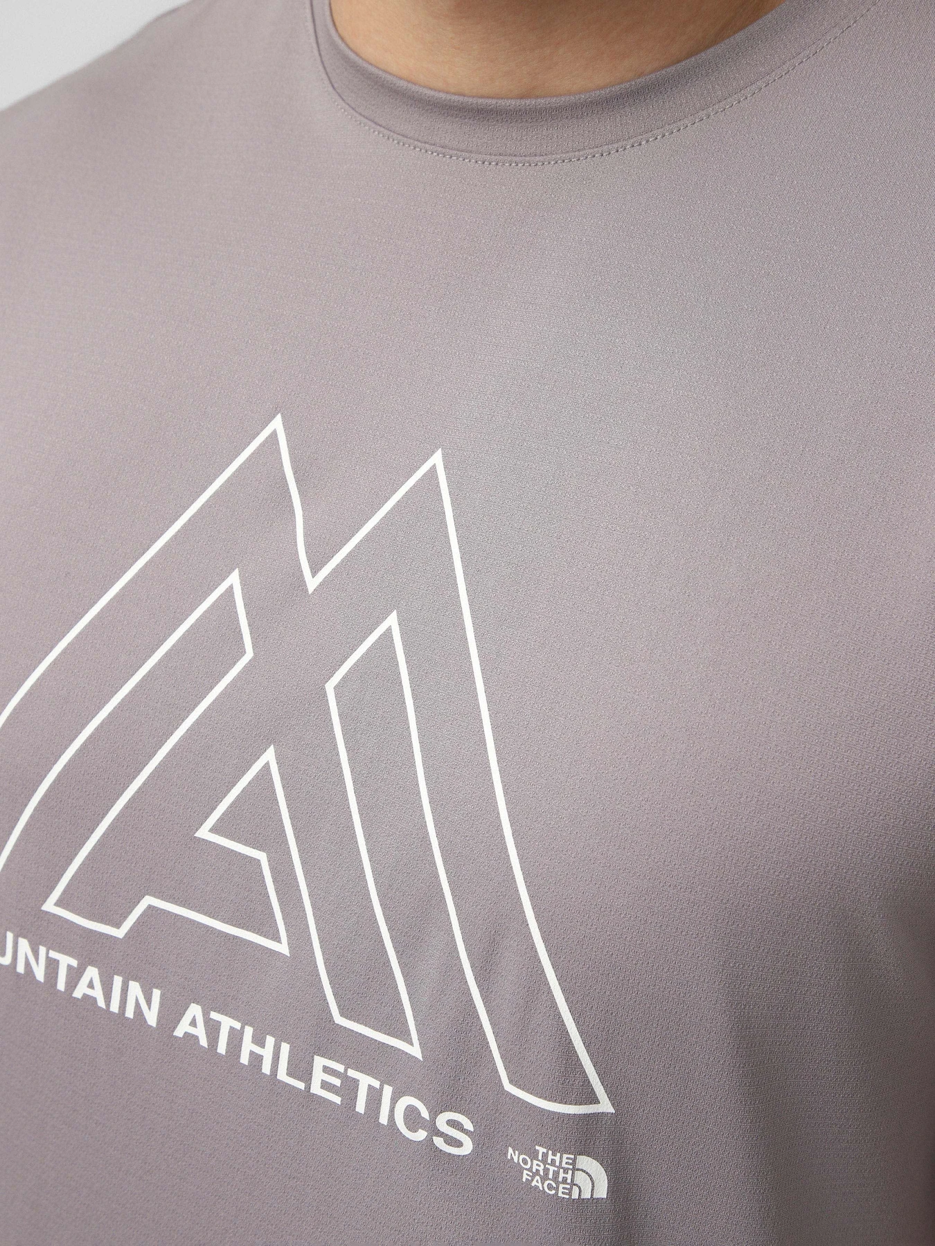 Футболки і поло The North Face M MA 24/7 SHORT SLEEVES TEE модель NF0A893ZG7O1 Футболки і поло The North Face M MA 24/7 SHORT SLEEVES TEE модель NF0A893ZG7O1 Фото