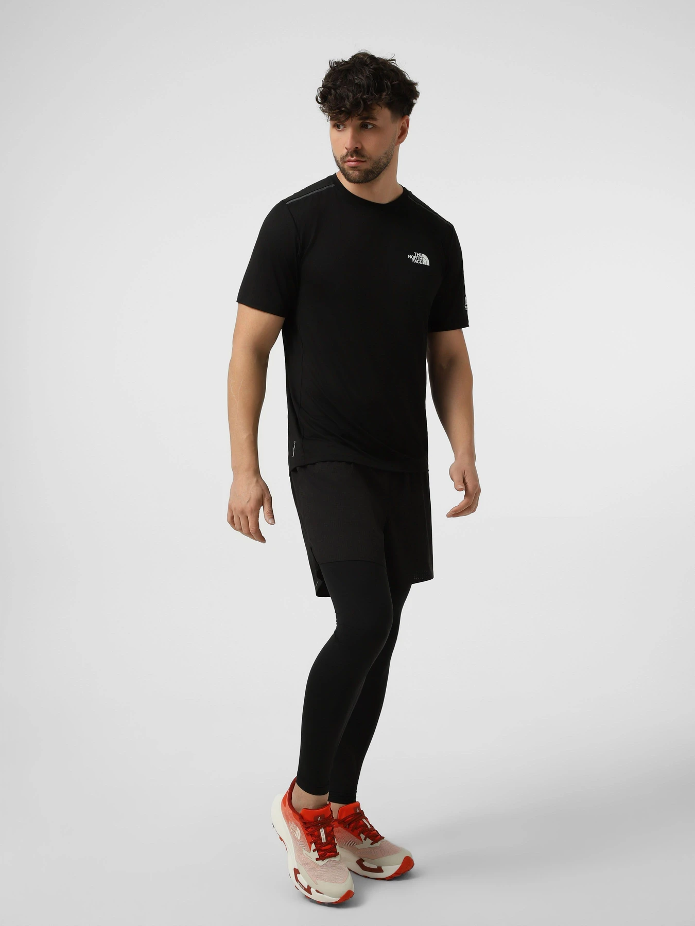 Футболки і поло The North Face M MOUNTAIN ATHLETICS TAPE SHOR модель NF0A8DY9JK31 Футболки і поло The North Face M MOUNTAIN ATHLETICS TAPE SHOR модель NF0A8DY9JK31 Фото