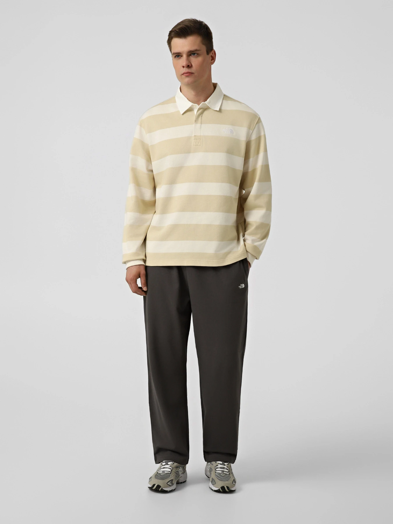 Брюки The North Face M ESSENTIAL LIGHT RELAXED STRA модель NF0A8GQHRHI1 Фото