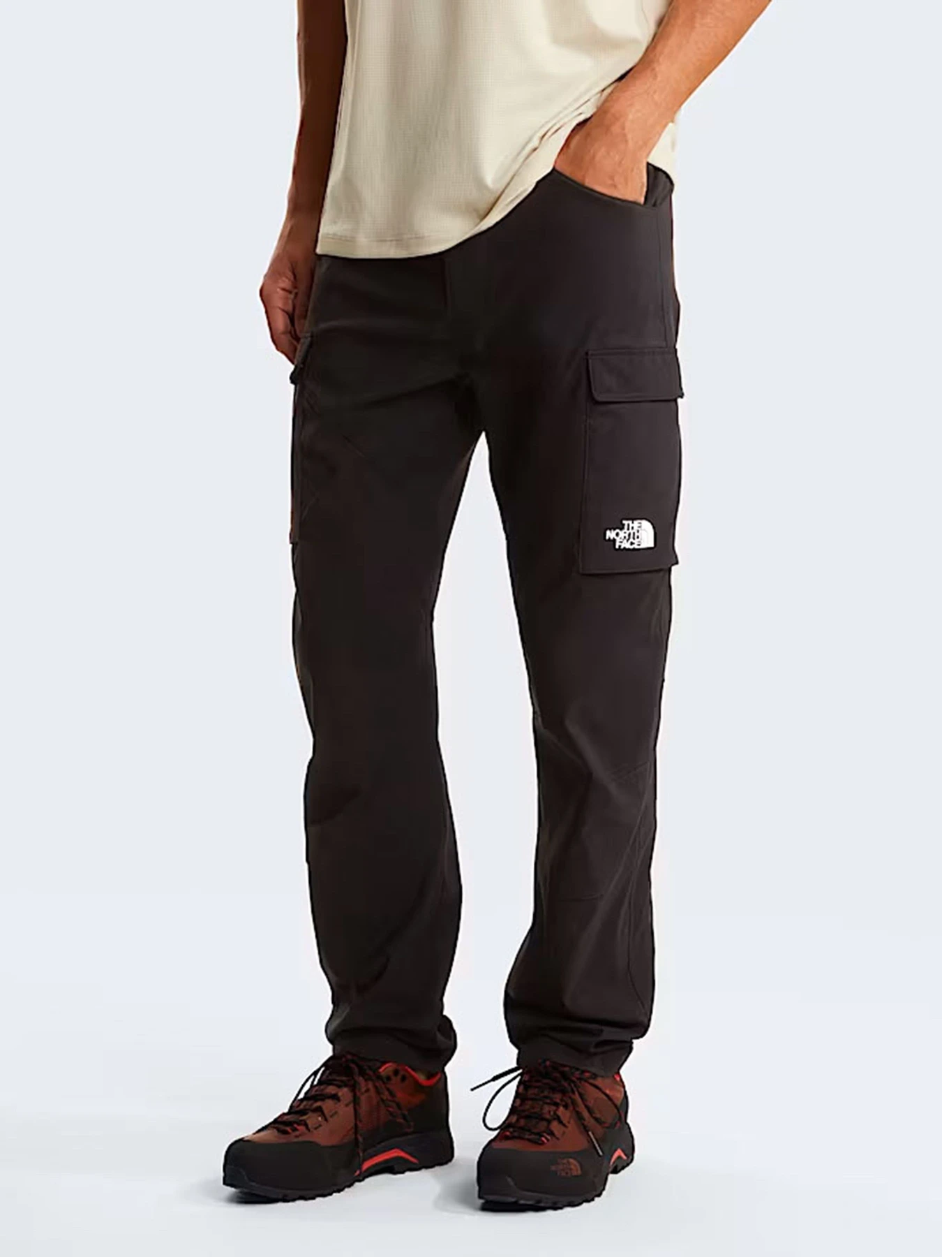 Брюки The North Face M EXPLORATION CARGO PANTS модель NF0A8EC6JK31 Брюки The North Face M EXPLORATION CARGO PANTS модель NF0A8EC6JK31 Фото