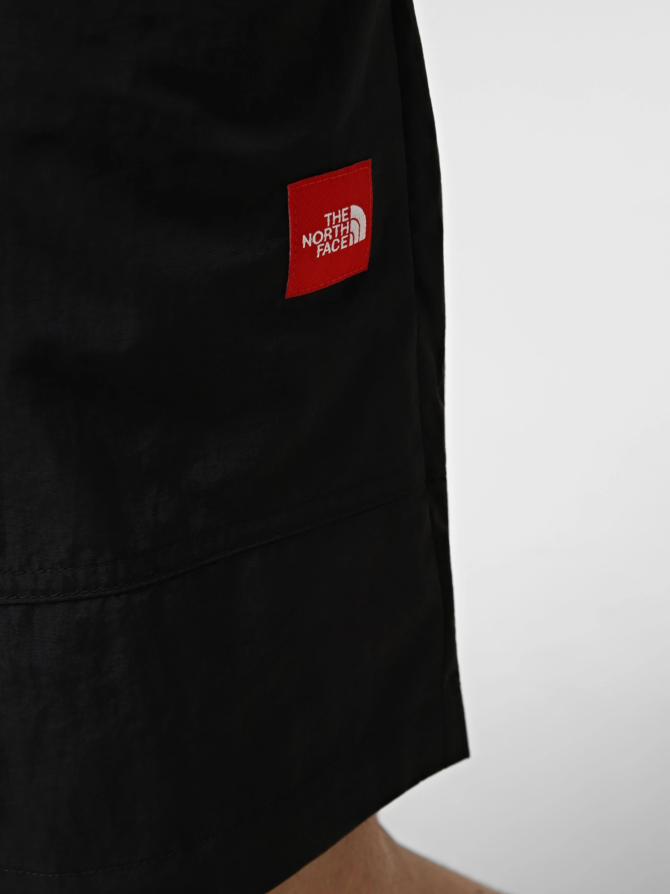 Шорты The North Face M TNF RED BOX NYLON BELTED SHO модель NF0A8FHDJK31 Фото