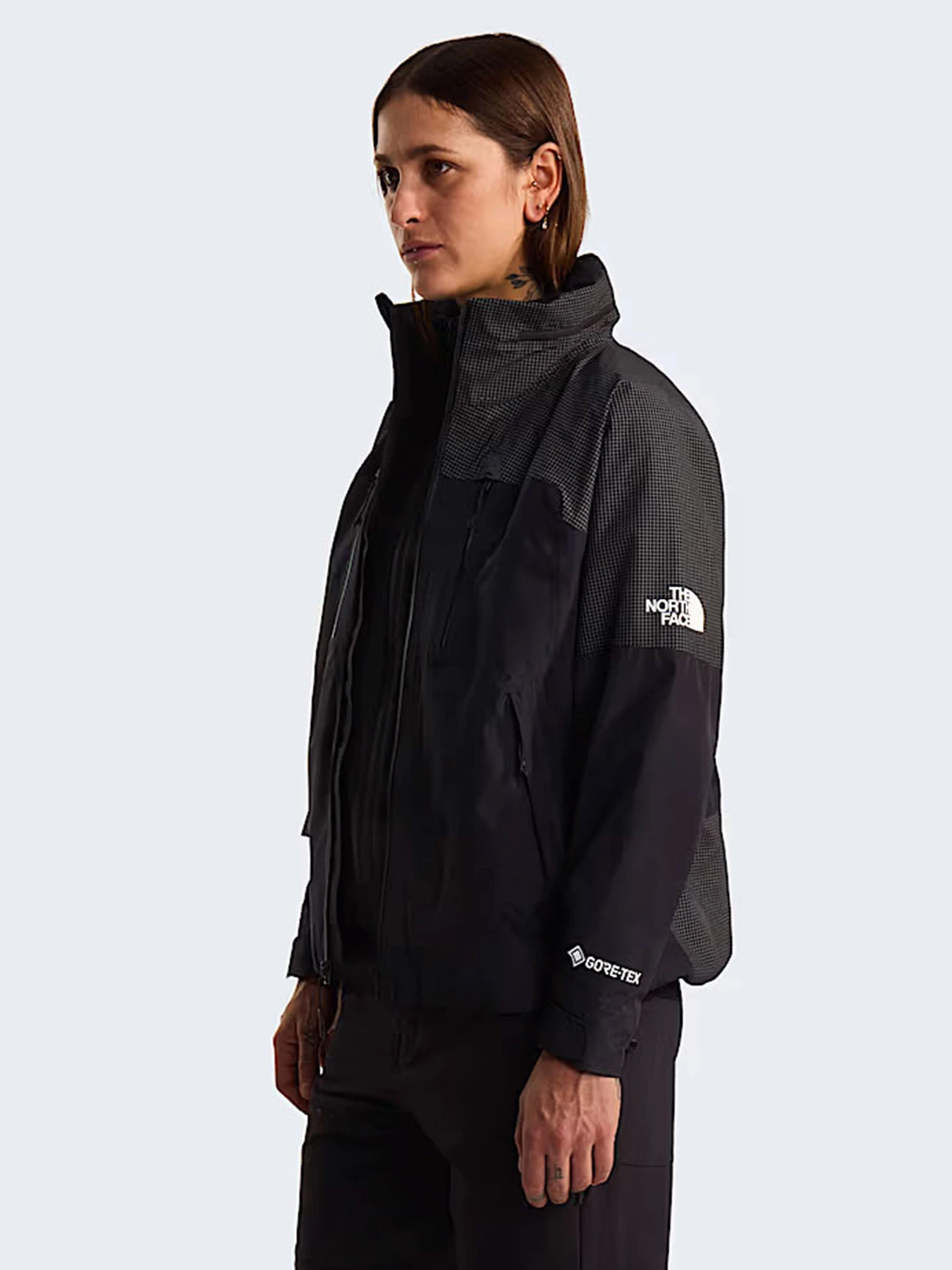 Куртки и дубленки The North Face W HKE DEVILS THUMB GTX JACKET модель NF0A8CGBJK31 Куртки и дубленки The North Face W HKE DEVILS THUMB GTX JACKET модель NF0A8CGBJK31 Фото