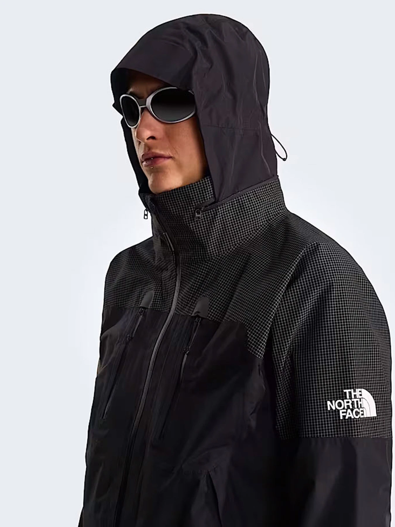 Куртки и дубленки The North Face W HKE DEVILS THUMB GTX JACKET модель NF0A8CGBJK31 Куртки и дубленки The North Face W HKE DEVILS THUMB GTX JACKET модель NF0A8CGBJK31 Фото