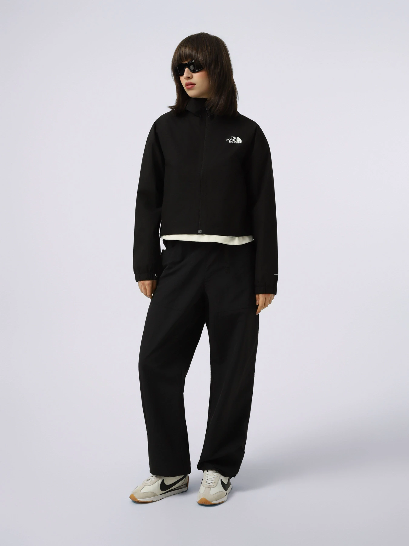 Куртки та дублянки The North Face W QUEST MONO CROPPED JACKET модель NF0A8G13JK31 Куртки та дублянки The North Face W QUEST MONO CROPPED JACKET модель NF0A8G13JK31 Фото