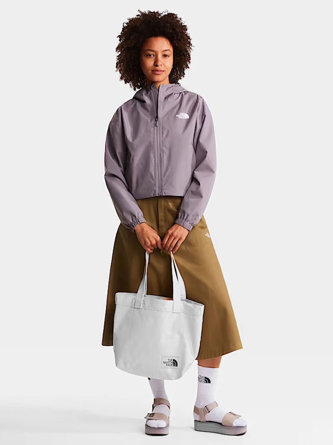Куртки та дублянки The North Face W QUEST MONO CROPPED JACKET модель NF0A8G13G7O1 Куртки та дублянки The North Face W QUEST MONO CROPPED JACKET модель NF0A8G13G7O1 Фото