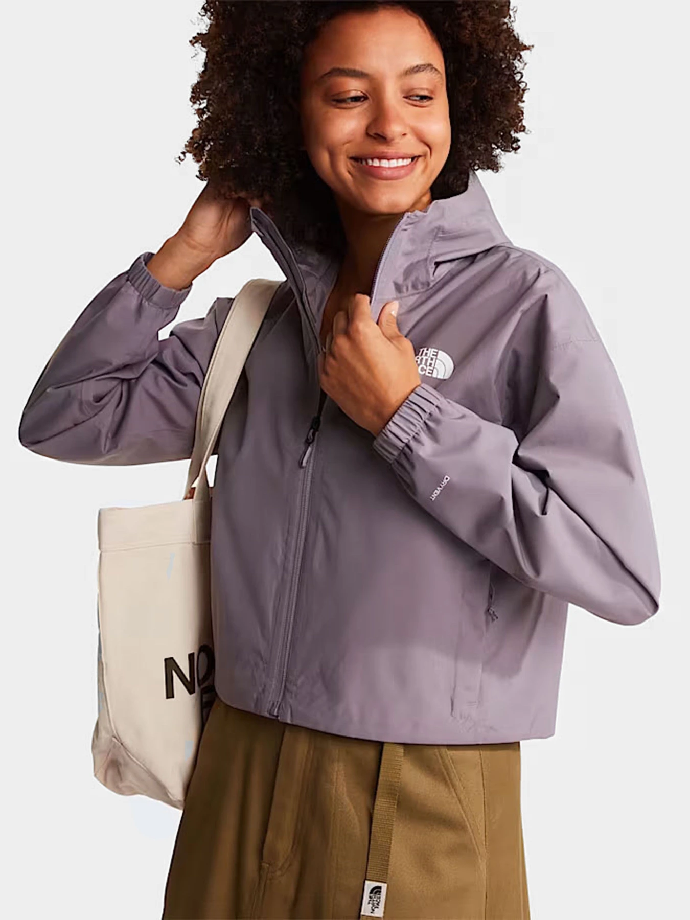 Куртки та дублянки The North Face W QUEST MONO CROPPED JACKET модель NF0A8G13G7O1 Куртки та дублянки The North Face W QUEST MONO CROPPED JACKET модель NF0A8G13G7O1 Фото