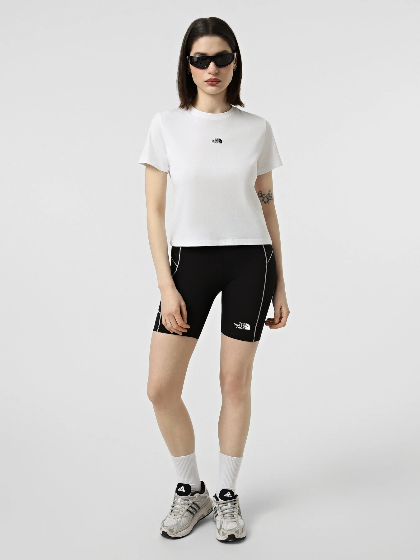 Шорты The North Face W CAMBRENA TIGHT SHORT модель NF0A8G1FJK31 Фото