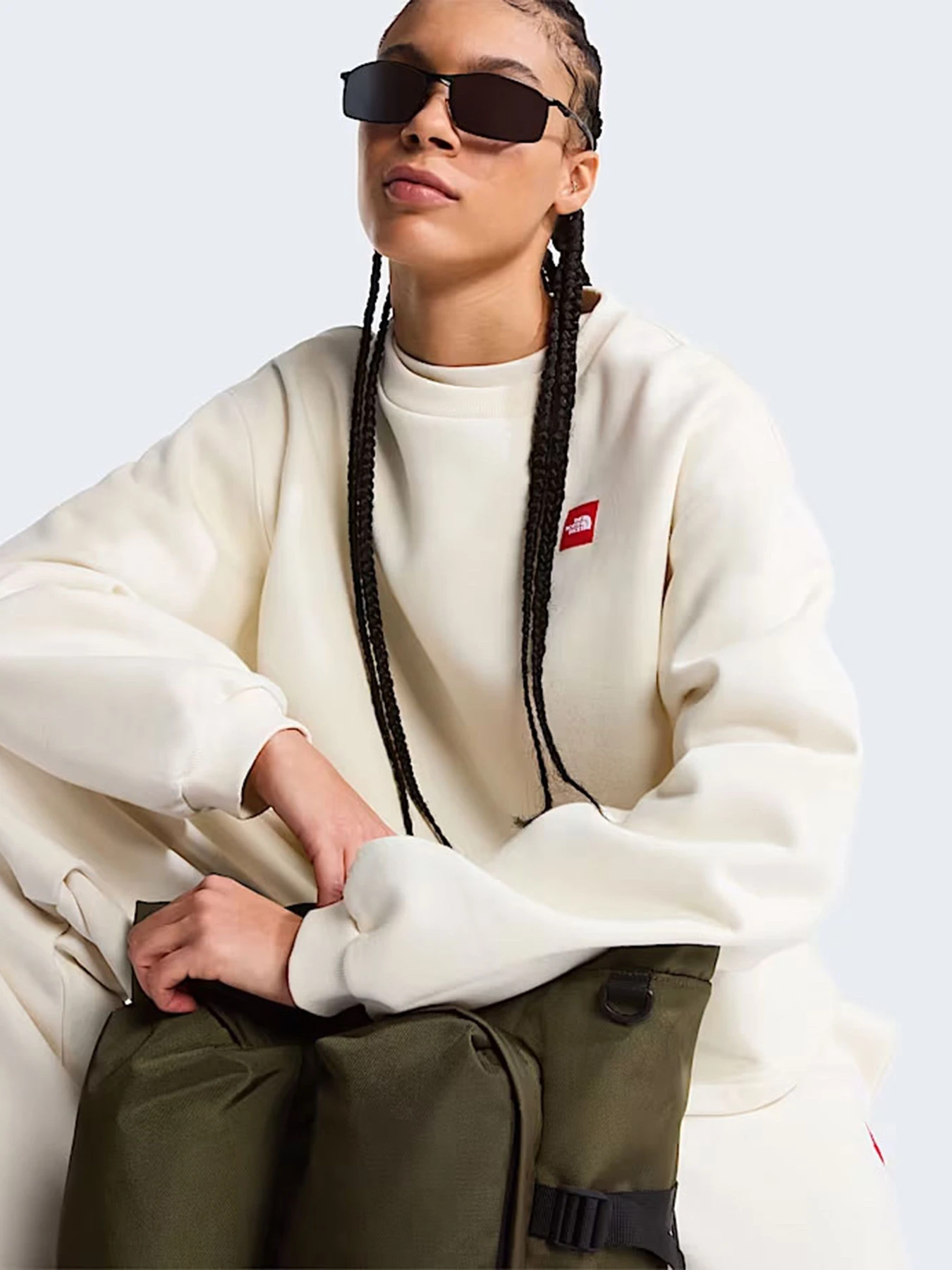 Худи и свитшоты The North Face W TNF RED BOX CREW модель NF0A8EFYQLI1 Худи и свитшоты The North Face W TNF RED BOX CREW модель NF0A8EFYQLI1 Фото