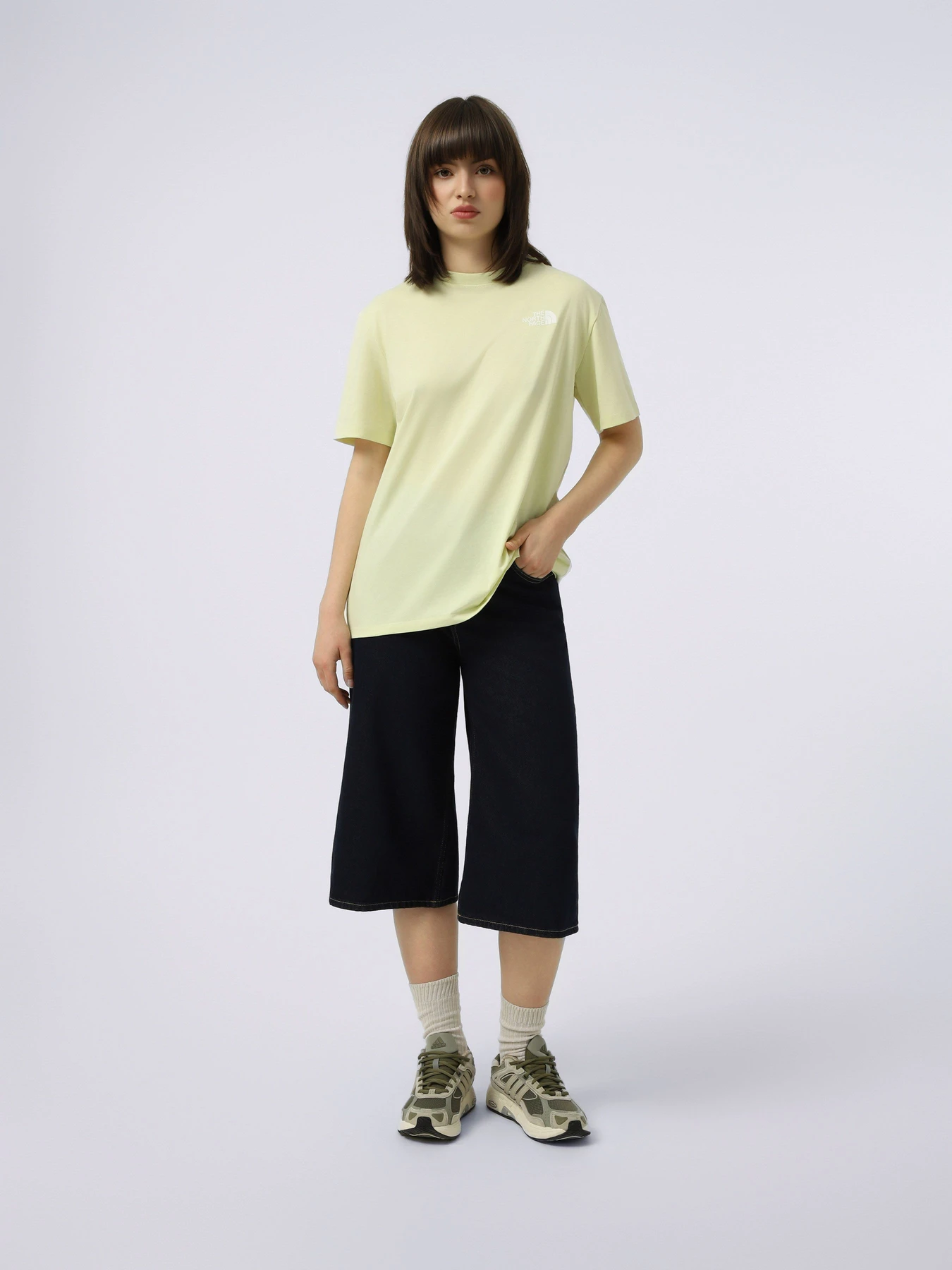 Футболки і поло The North Face W EVOLUTION BOX NSE RELAXED SH модель NF0A8B6WG6O1 Футболки і поло The North Face W EVOLUTION BOX NSE RELAXED SH модель NF0A8B6WG6O1 Фото