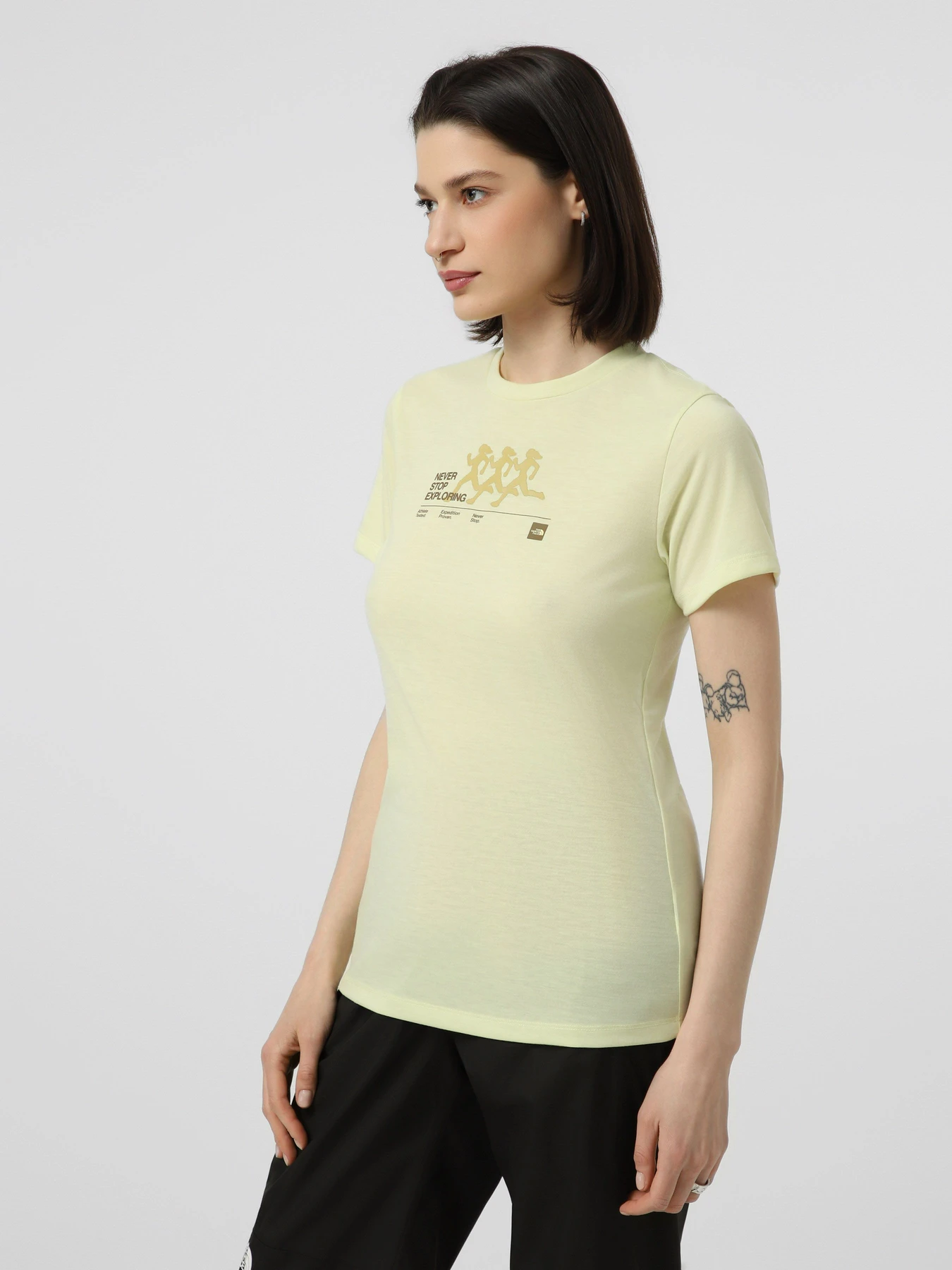 Футболки і поло The North Face W BITMAP SILHOUETTE SHORT SLEE модель NF0A8G0CG6O1 Футболки і поло The North Face W BITMAP SILHOUETTE SHORT SLEE модель NF0A8G0CG6O1 Фото