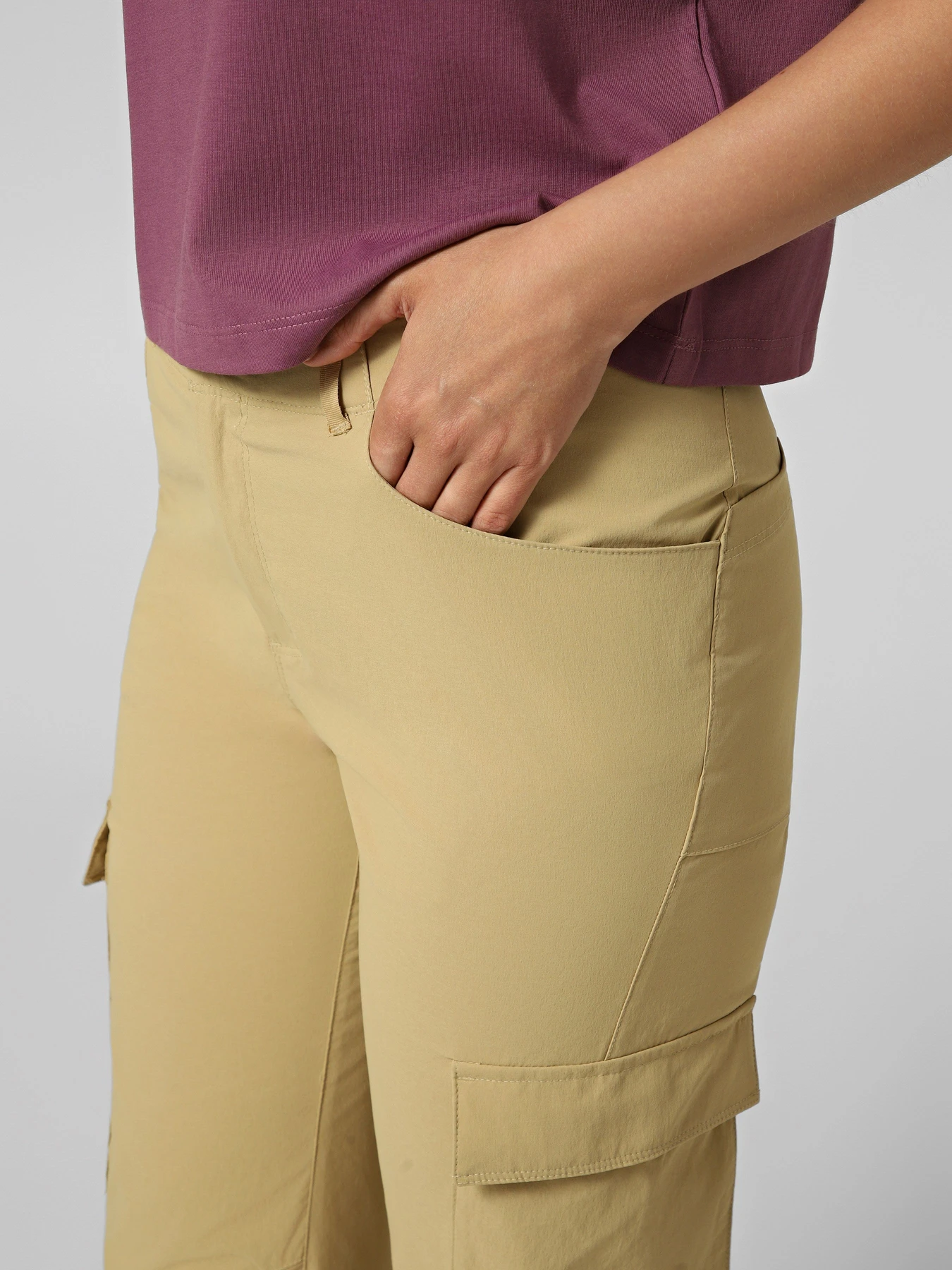 Брюки The North Face W EXPLORATION CARGO PANTS модель NF0A8ECBLK51 Брюки The North Face W EXPLORATION CARGO PANTS модель NF0A8ECBLK51 Фото