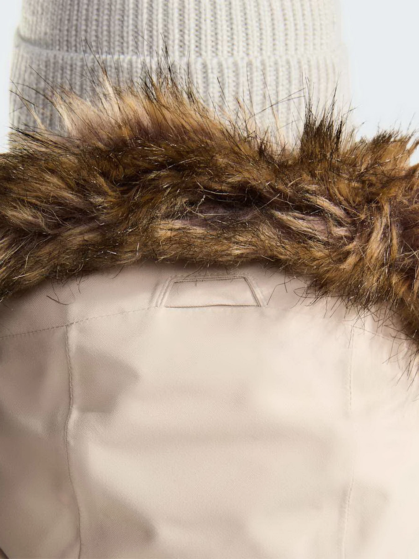 Куртки та дублянки The North Face W ARCTIC PARKA модель NF0A84J2N7J1 Куртки та дублянки The North Face W ARCTIC PARKA модель NF0A84J2N7J1 Фото
