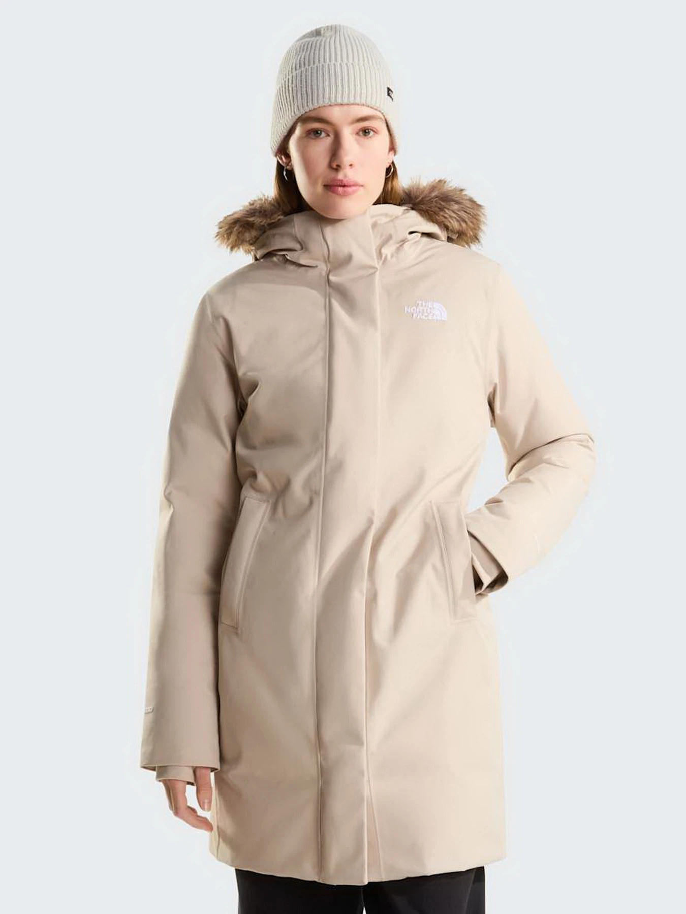 Куртки та дублянки The North Face W ARCTIC PARKA модель NF0A84J2N7J1 Куртки та дублянки The North Face W ARCTIC PARKA модель NF0A84J2N7J1 Фото