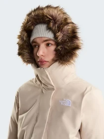 Куртки та дублянки The North Face W ARCTIC PARKA модель NF0A84J2N7J1 Фото