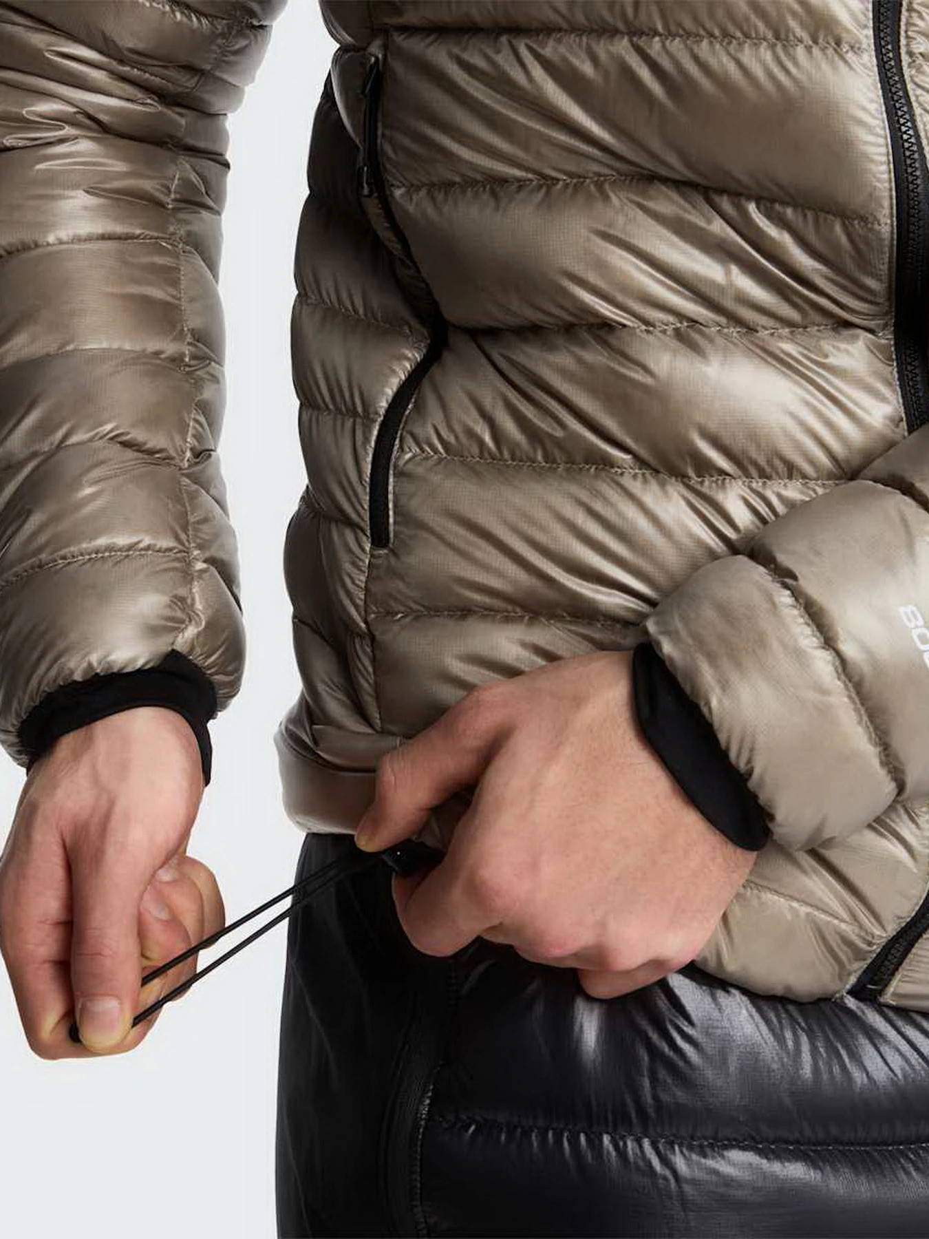 Куртки та дублянки The North Face M SUMMIT BREITHORN HOODIE модель NF0A87ZM2MB1 Фото