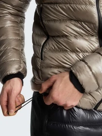 Куртки та дублянки The North Face M SUMMIT BREITHORN HOODIE модель NF0A87ZM2MB1 Фото