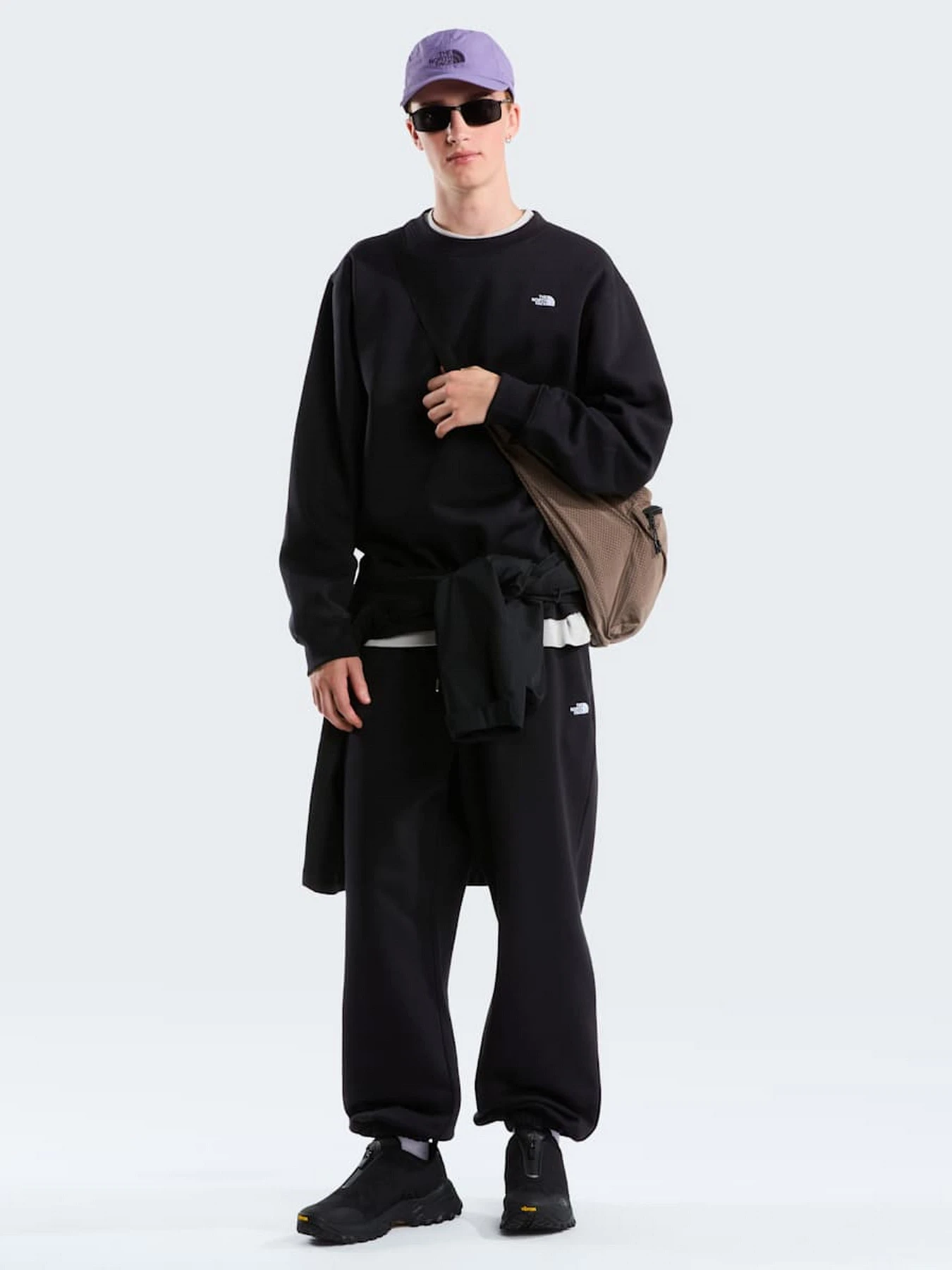 Штани The North Face M TNF ESSENTIAL SIMPLE DOME RE модель NF0A8CWCJK31 Штани The North Face M TNF ESSENTIAL SIMPLE DOME RE модель NF0A8CWCJK31 Фото