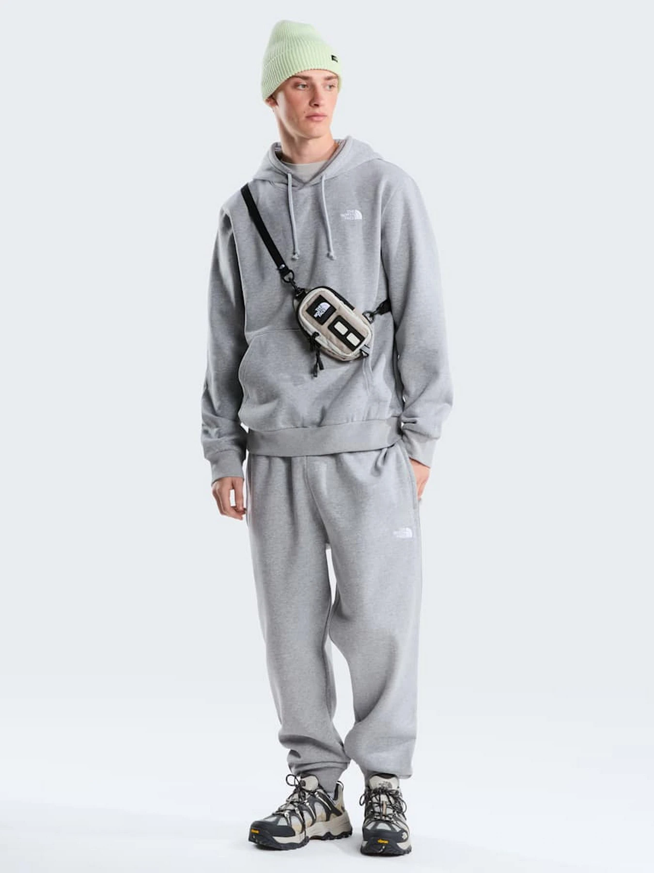 Штани The North Face M EVOLUTION SIMPLE DOME REGULA модель NF0A8CWYCQO1 Фото